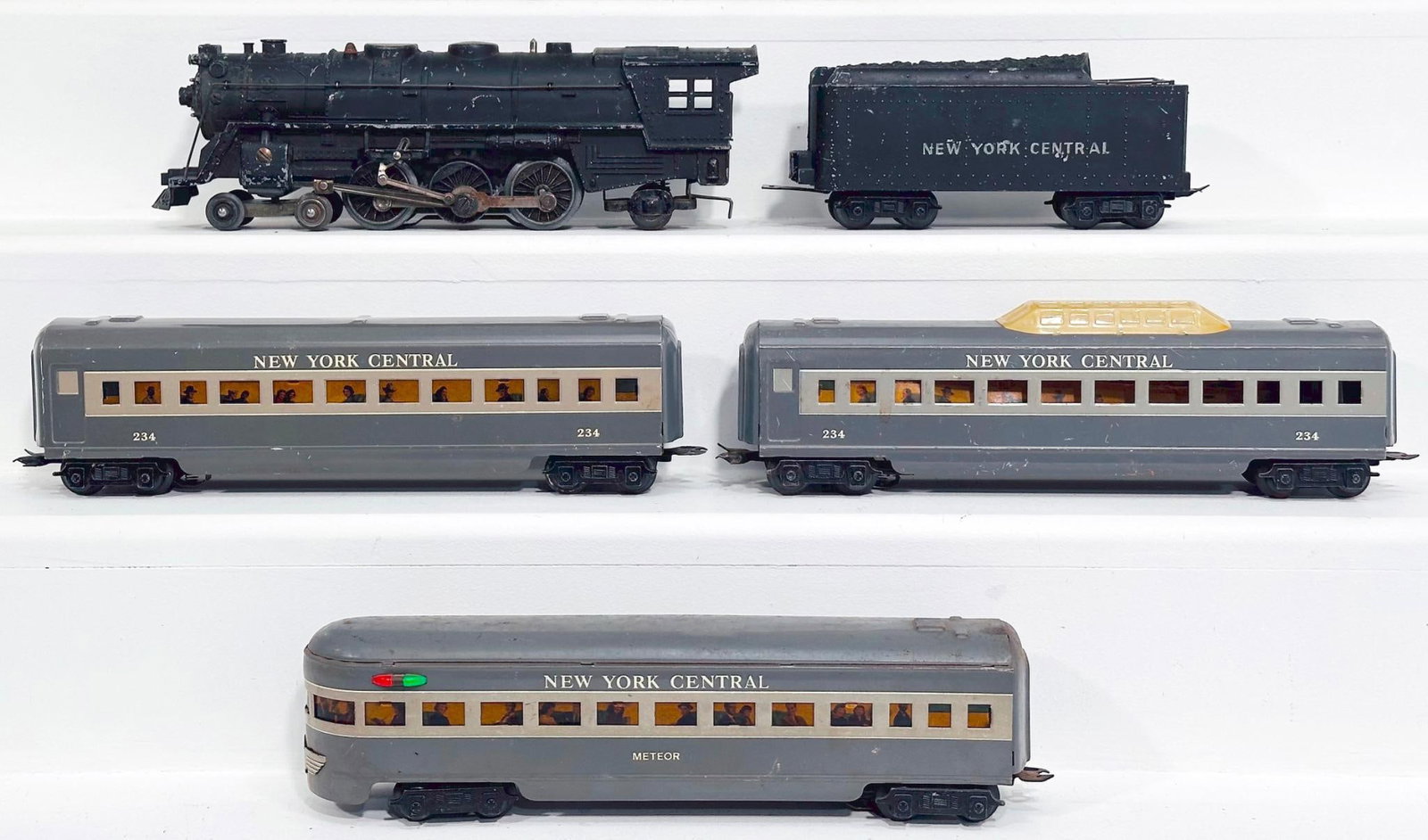 Marx Postwar O Gauge 4-6-2 Locomotive and New York Central Tender with Three (3) Assorted NYC Cars (1 of 6)