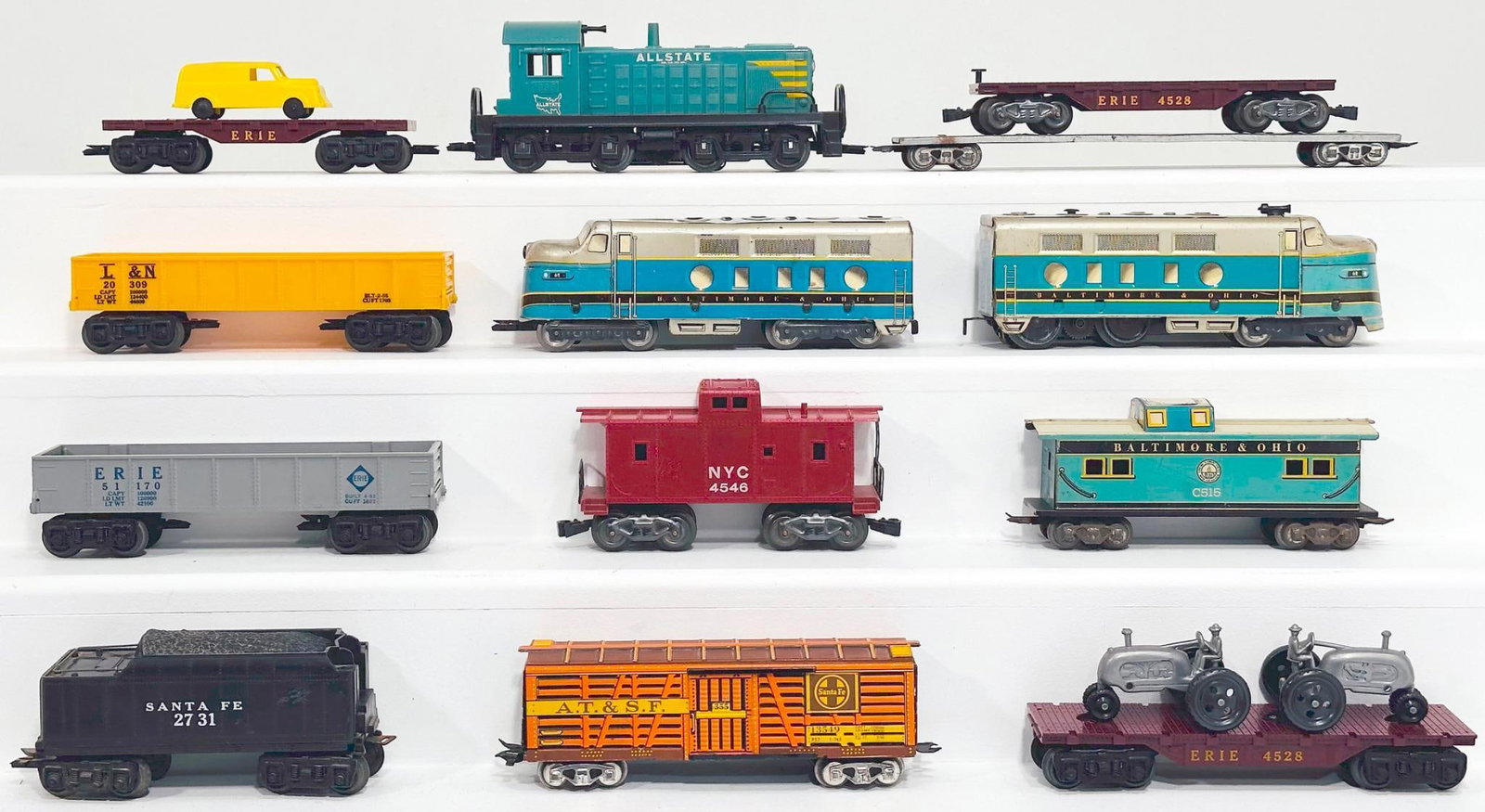 Marx Postwar O Gauge Allstate 1998 Switcher and Two (2) plastic Flat Cars and Assorted Flat Cars (1 of 8)