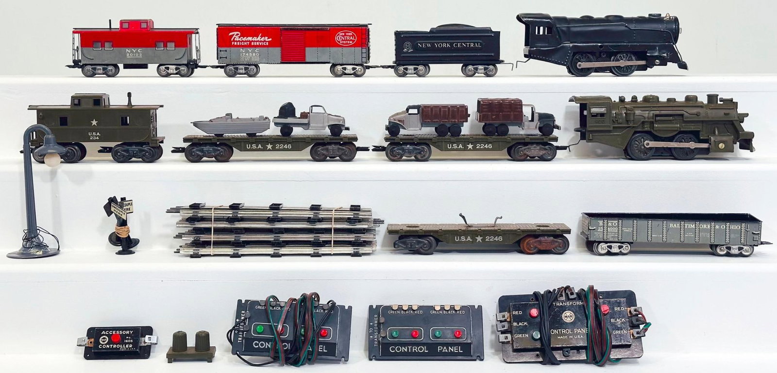 Marx Postwar O Gauge Army Locomotive Freight Train and miscellaneous Freight Cars and Marx Loco (1 of 8)