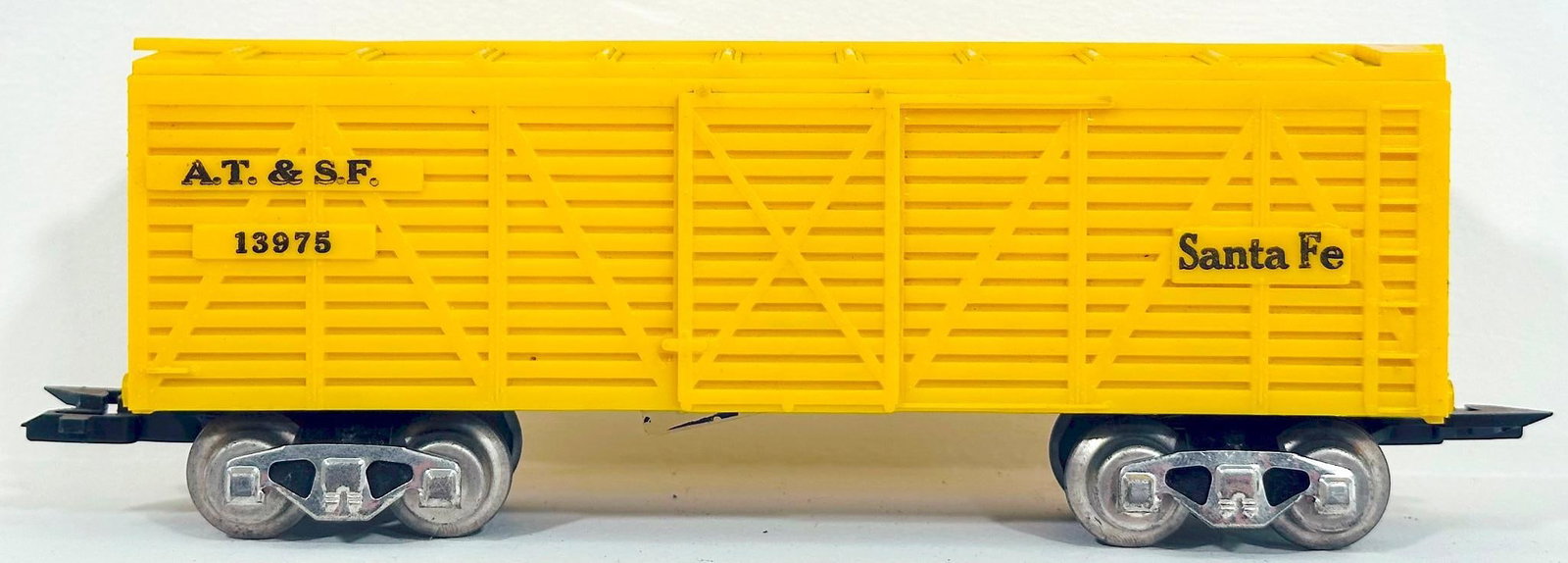 Marx Postwar O Gauge Factory Archive Santa Fe 8 Wheel Plastic Livestock Car (1 of 7)