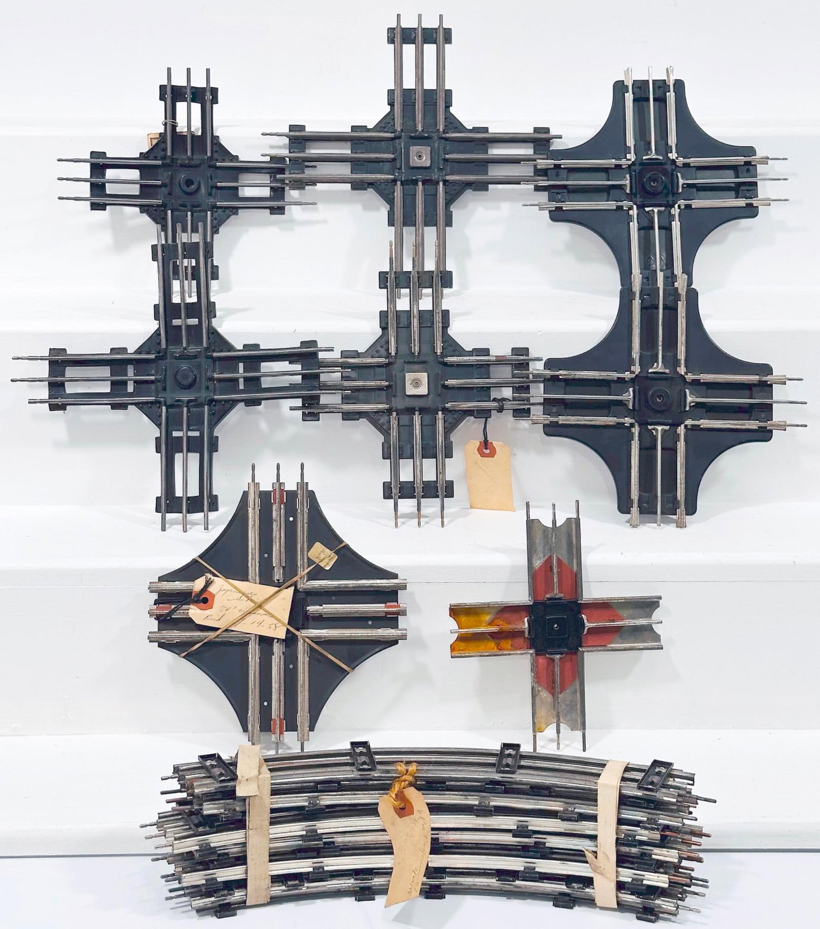 Marx Postwar O Gauge Assorted Factory Prototype Crossover Sections and Curved Track Sections (1 of 15)