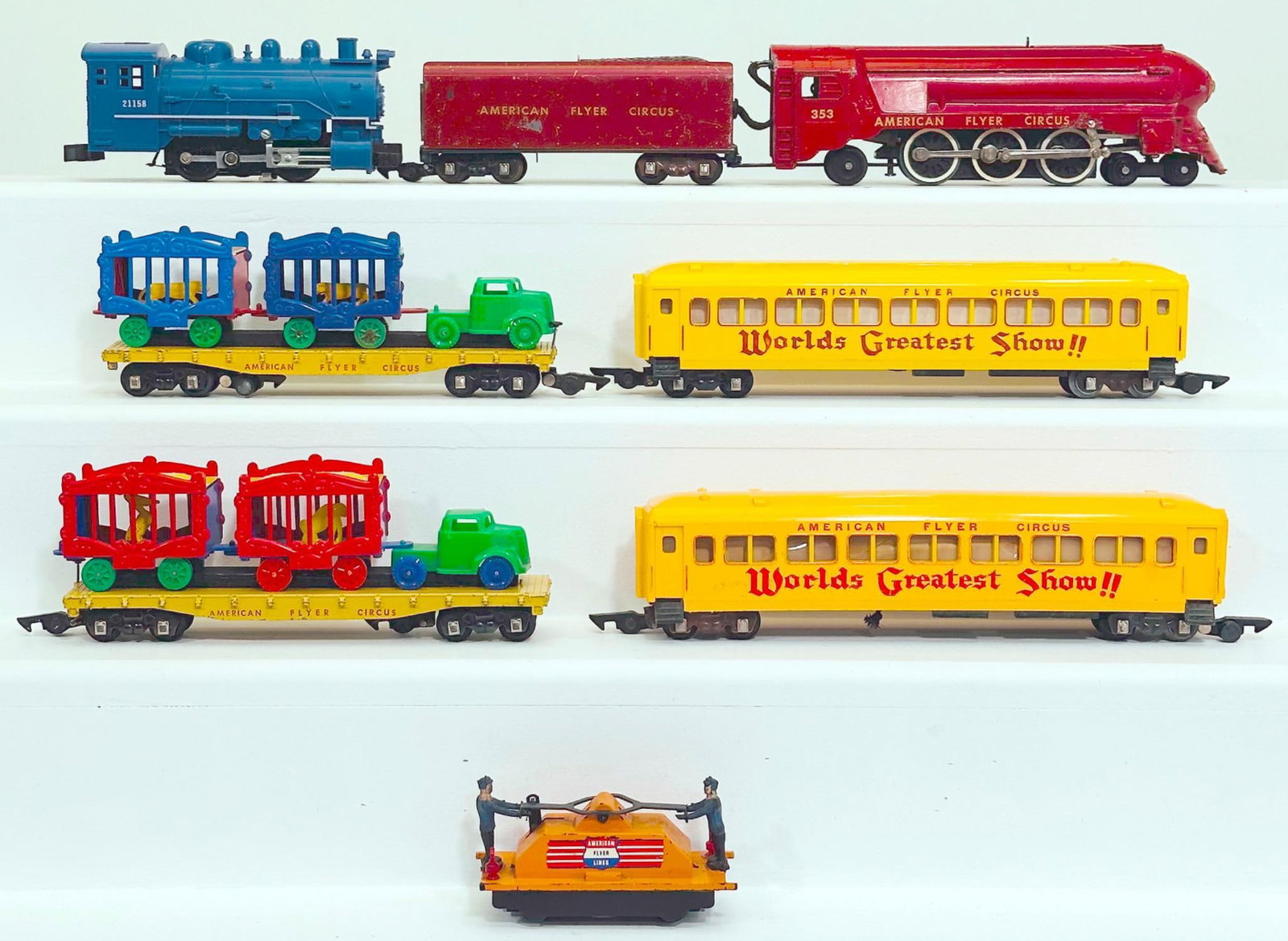 American Flyer Postwar S Gauge 353 Circus Locomotive and Tender and Circus Cars (1 of 6)