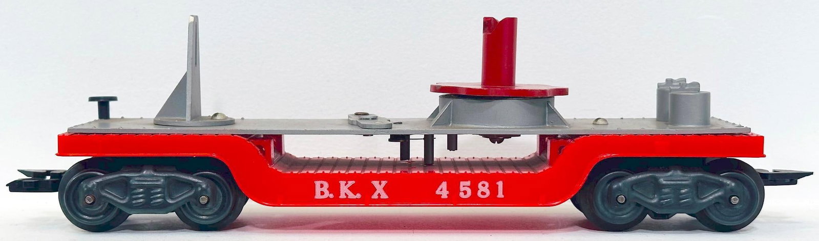 Marx Postwar O Gauge B.K.X. Flat Car with mechanisms and holders Factory Prototype (1 of 7)