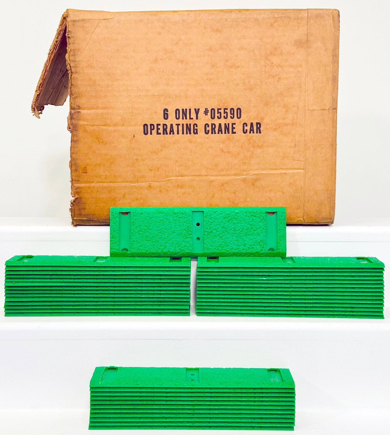 Marx Postwar O Gauge Assorted Green Roadbed Sections Factory Archives (1 of 9)