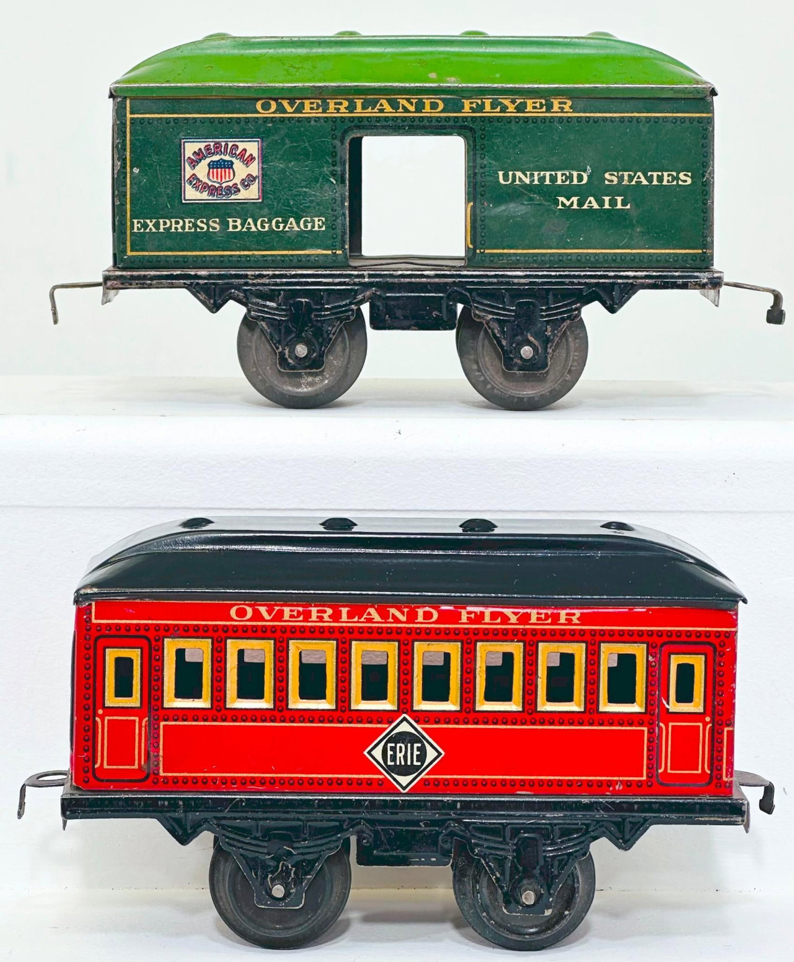 Hafner Prewar O Gauge 4 Wheel Lithographed Passenger Coach "Erie? graphics (1 of 6)