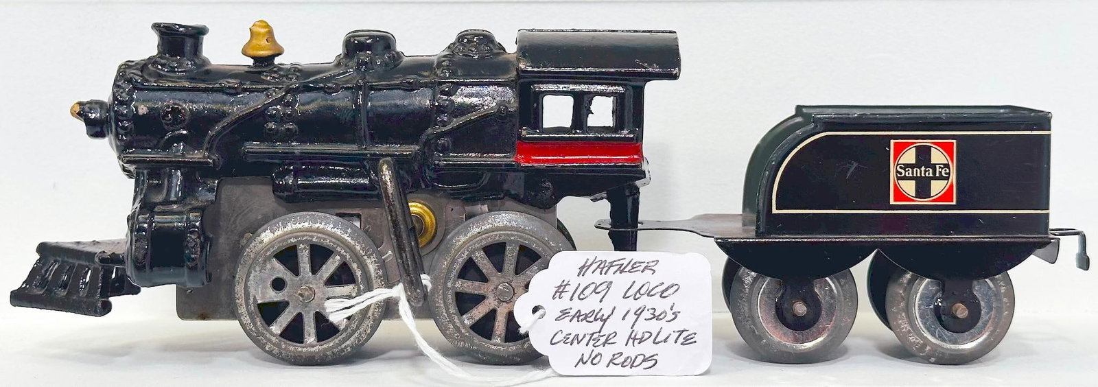 Hafner Prewar O Gauge 199 Cast Iron Loco 0-4-0 with center headlight and 1180 Santa Fe Square-Tender (1 of 8)