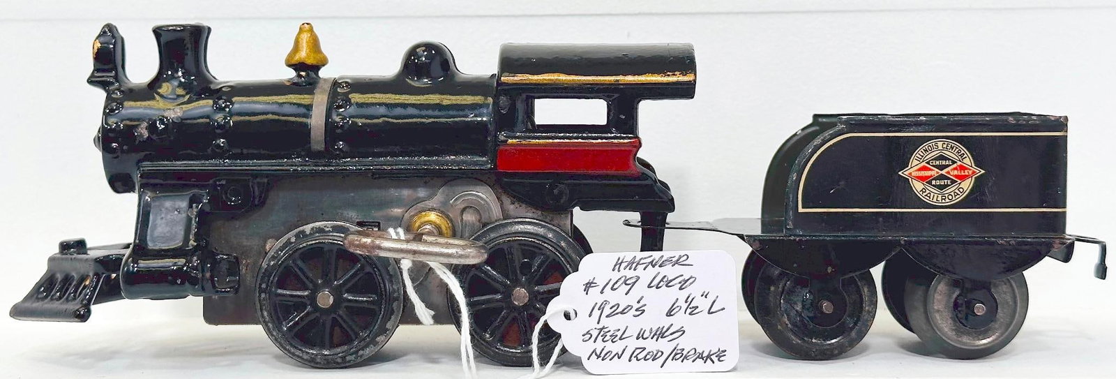 Hafner Prewar O Gauge 109 Cast Iron Locomotive with Non-rod/Brake and Steel Wheels/Gold Highlights (1 of 6)