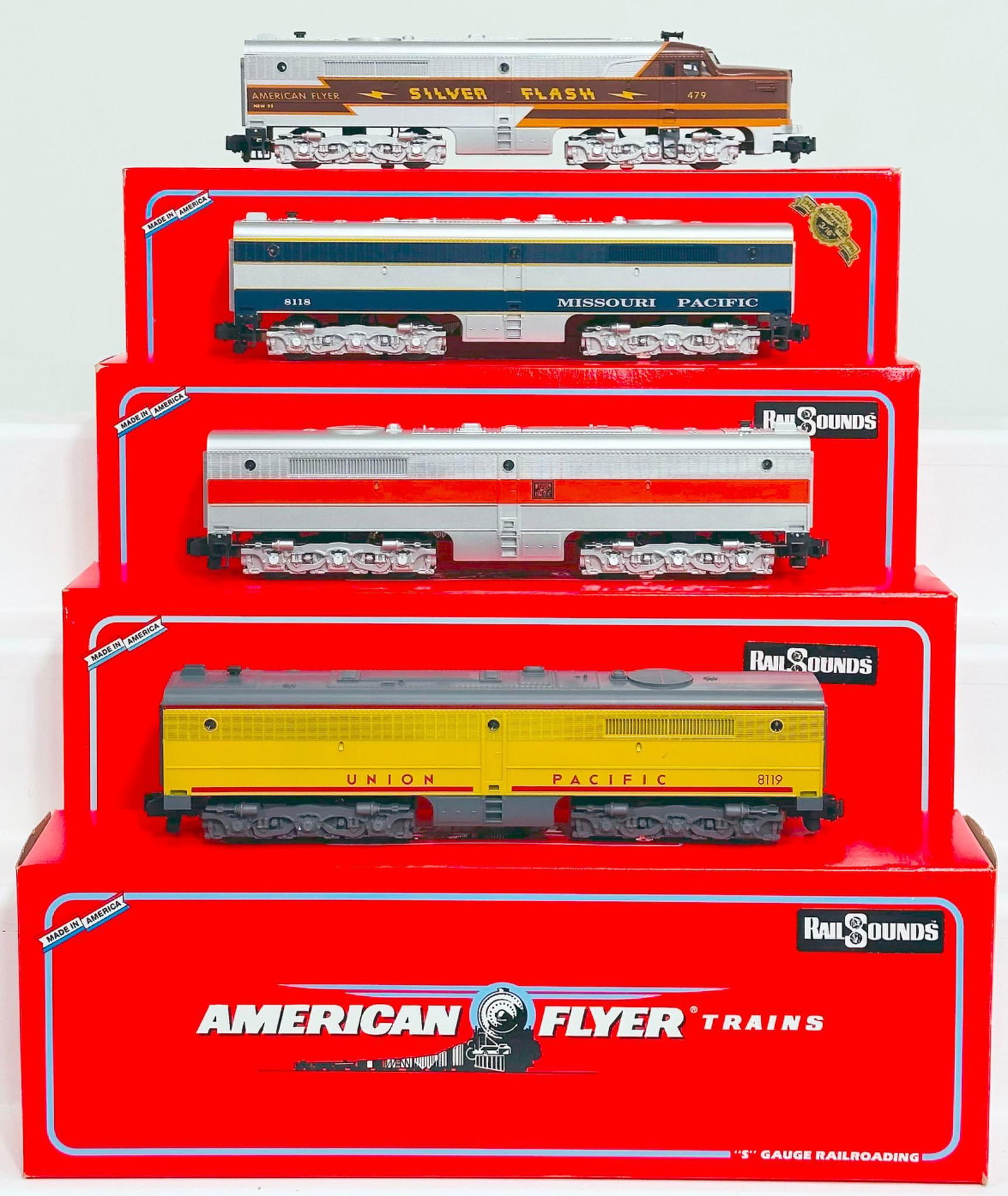 Lionel American Flyer Modern S Gauge Missouri Pacific PB-1 Nonpowered Diesel Engine/UP PB-1 Nonpower (1 of 8)