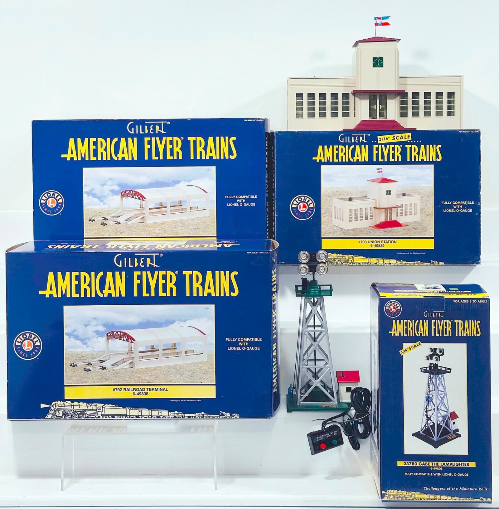 Lionel American Flyer Modern S Gauge 792 Railroad Terminal Boxed X2/23780 Gabe the Lamplight Boxed: Lionel American Flyer Modern S Gauge 792 Railroad Terminal Boxed X2/23780 Gabe the Lamplight Boxed/2793 Union Station Boxed, each in C9 and each with its original box. Longest item in this Lot is 22