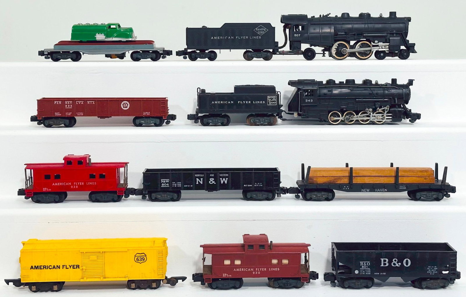 American Flyer Postwar S Gauge 307 Reading Lines Locomotive and Tender/343 Nickel Plate Road Loco: American Flyer Postwar S Gauge 307 Reading Lines Locomotive and Tender/343 Nickel Plate Road Locomotive and Tender/Eight (8) Assorted Freight Cars, including 307 in C7, 343 in C7 minus, 905 in C7 with