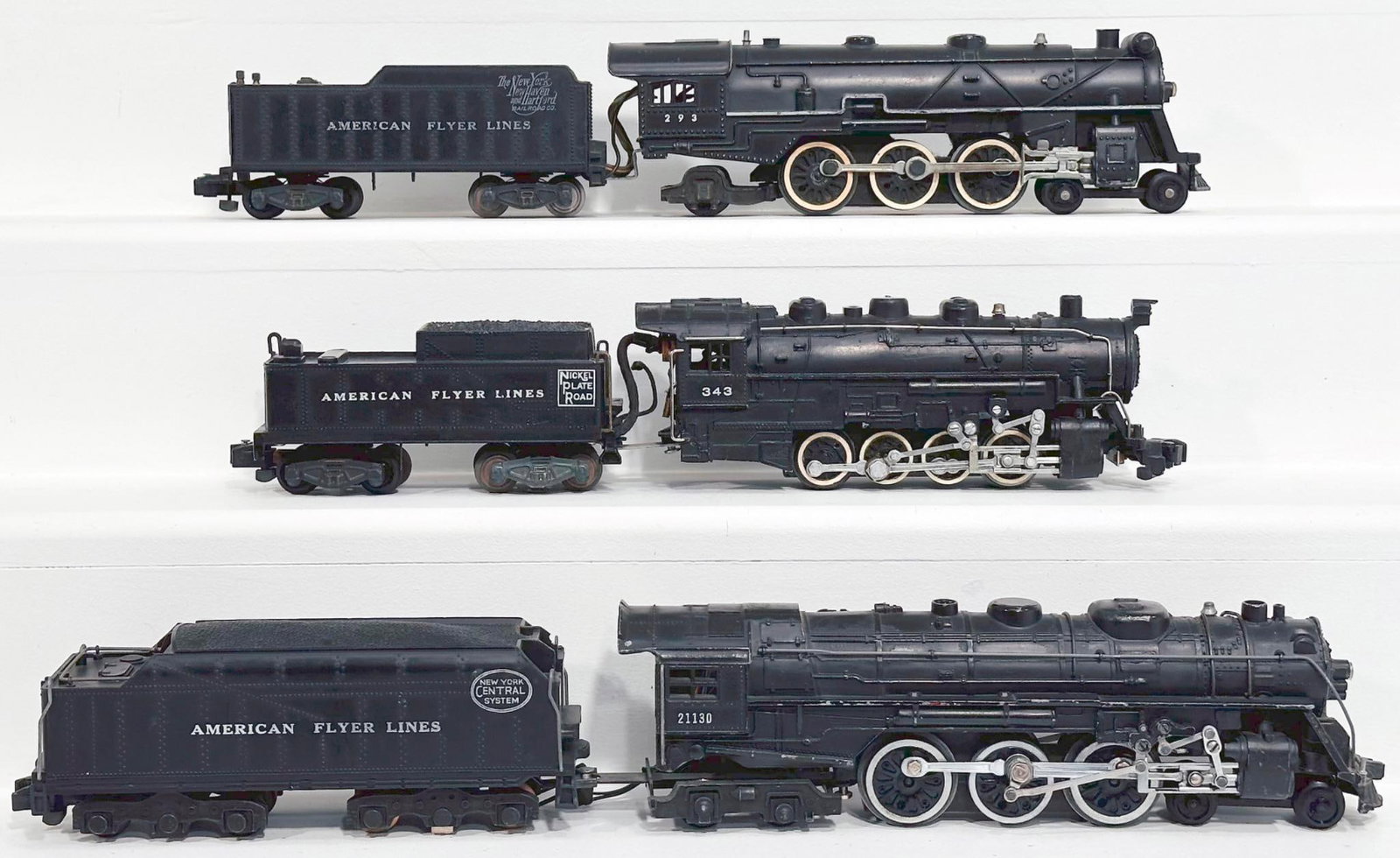 American Flyer Postwar S Gauge 343 Nickel Plate Road 0 - 8 - 0 Locomotive and Tender/21130 New York (1 of 6)