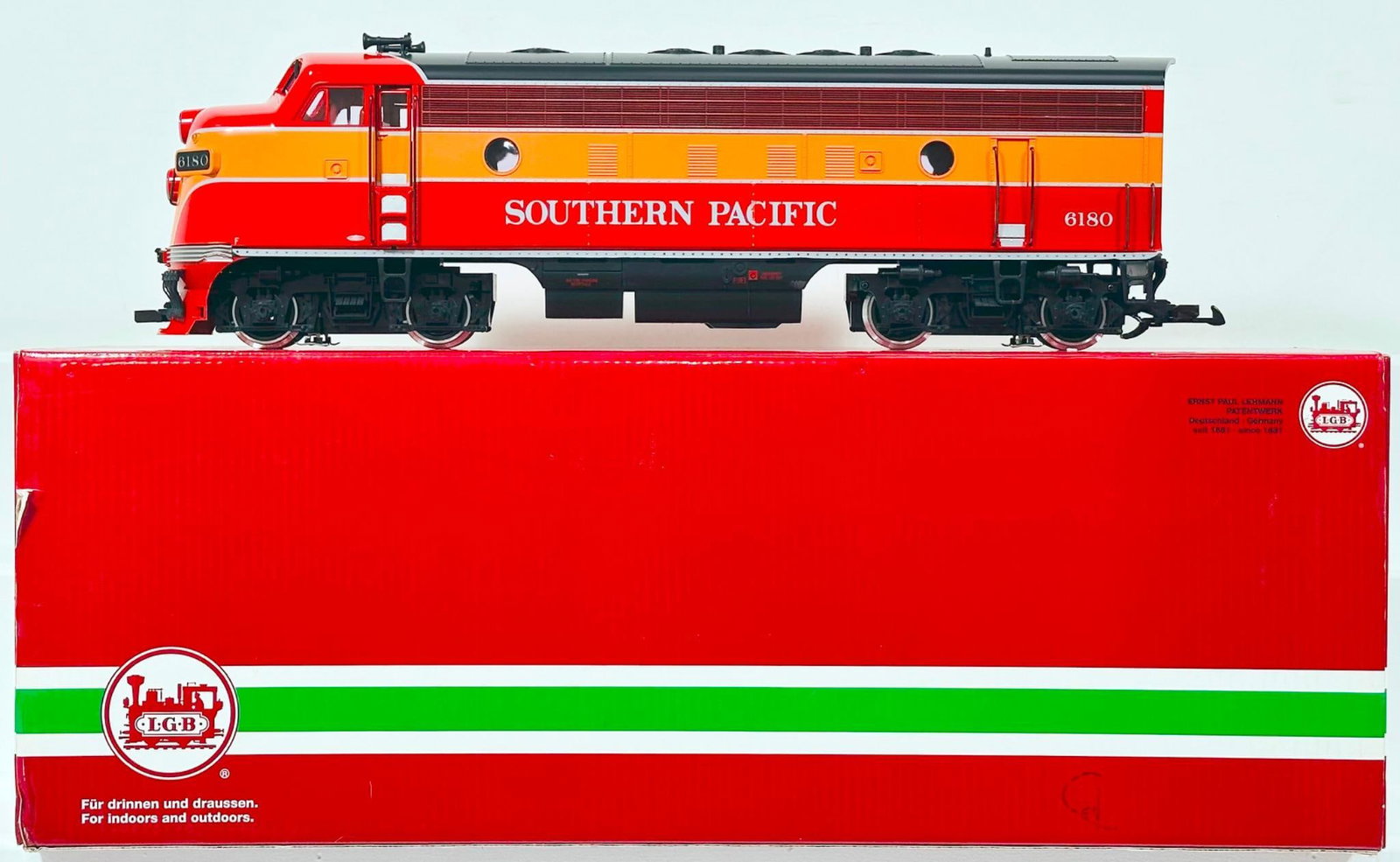 LGB Modern G Scale Southern Pacific A Powered Diesel Unit #24578 Boxed (1 of 8)