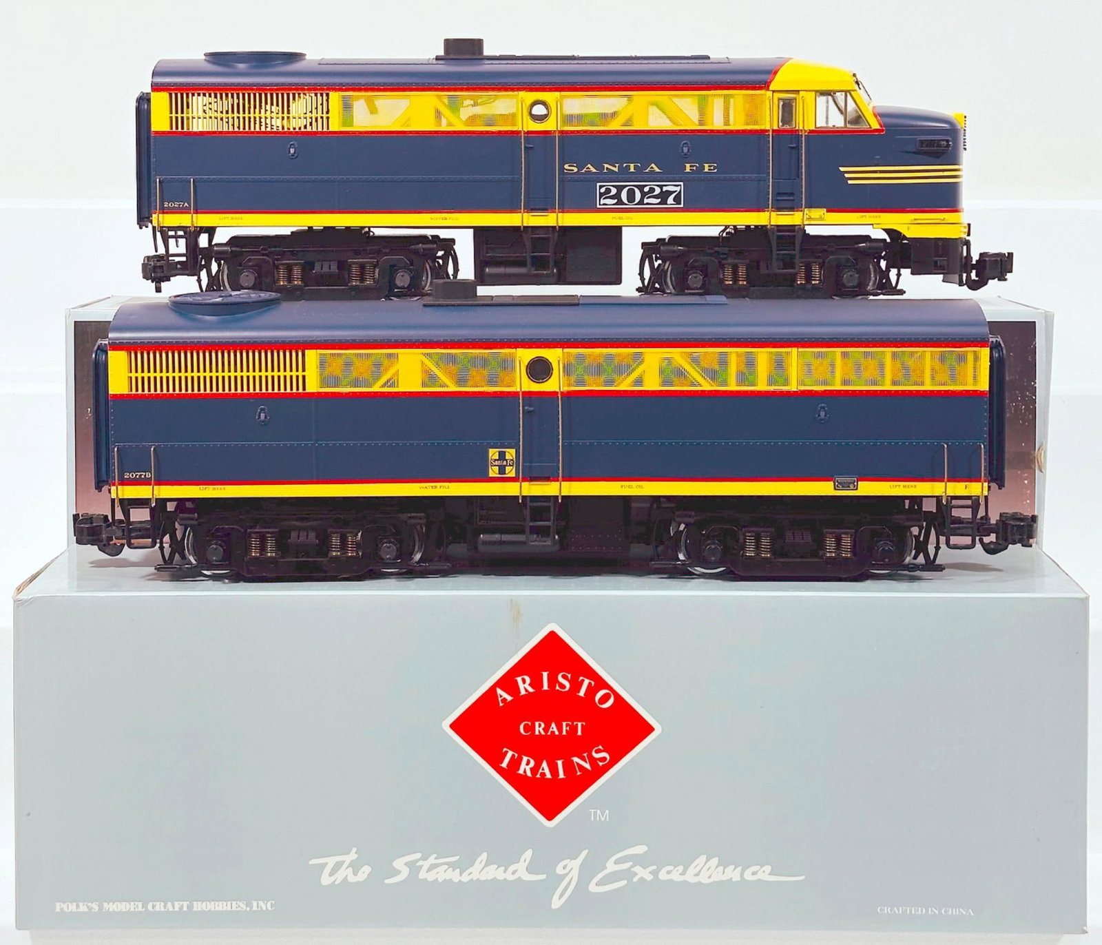 Aristo Craft Trains Modern G Scale ATSF/Santa Fe Freight Alco FA-1 and FB-1 Alco Diesel Units Boxed: Aristo Craft Trains Modern G Scale ATSF/Santa Fe Freight Alco FA - 1 and FB - 1 Alco Diesel Units Boxed, each in C8 or better and each with its original box. Longest item in this Lot is 24 inches.