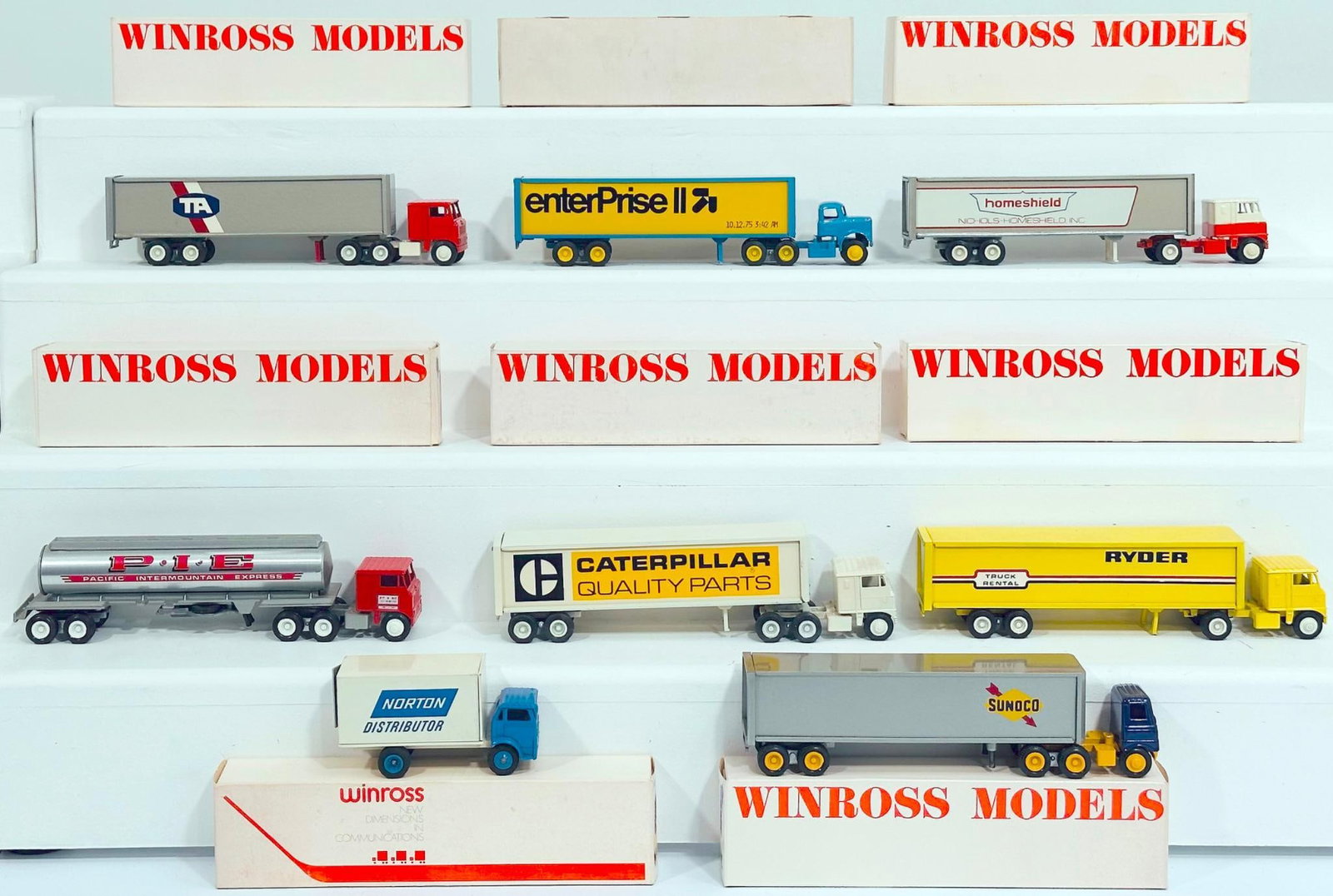 Winross Modern Diecast Truck X8 Boxed (1 of 8)