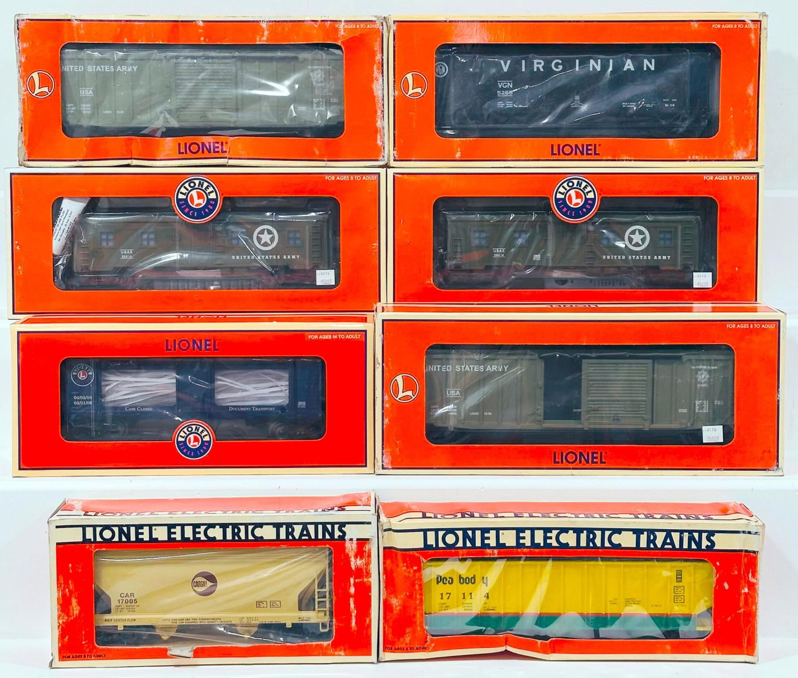 Lionel Modern O Gauge Eight (8) Assorted Freight Cars Boxed (1 of 5)
