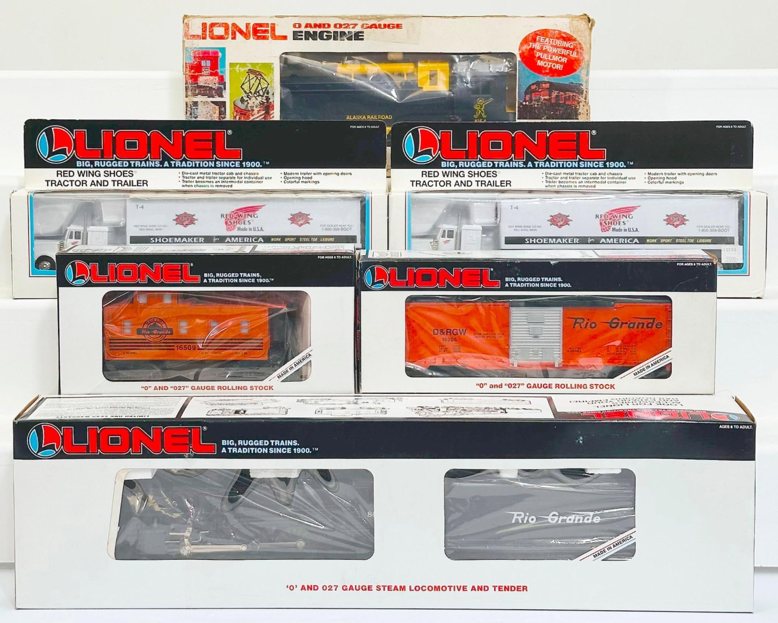Lionel Modern O Gauge Denver and Rio Grande 2-6-4 Locomotive & Tender/Alaska Railroad Diesel Switche (1 of 5)
