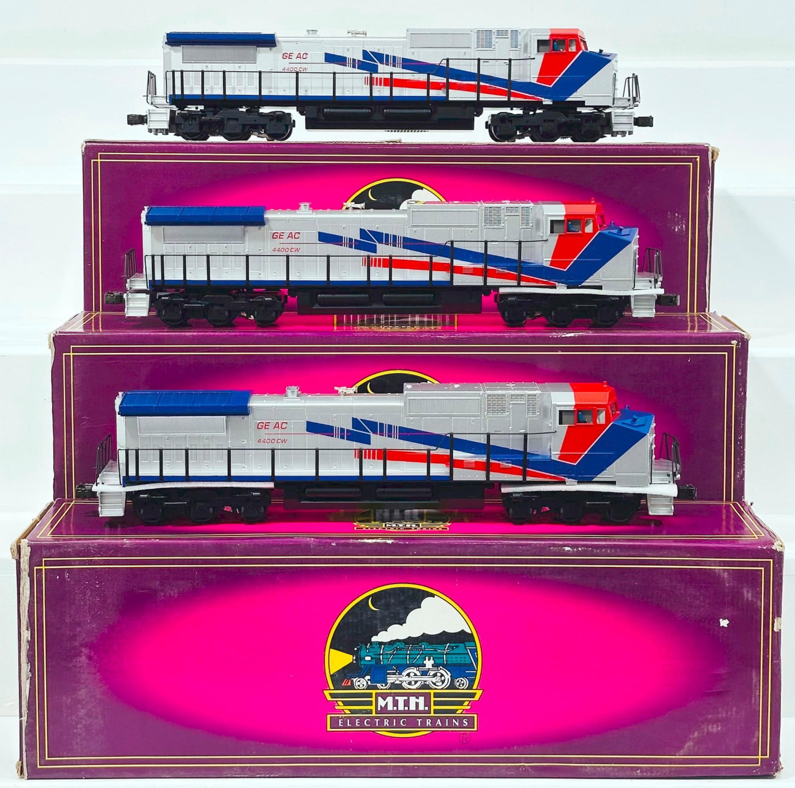 MTH Modern O Gauge GE DASH - 9 Diesel Switcher X3 Boxed (1 of 8)