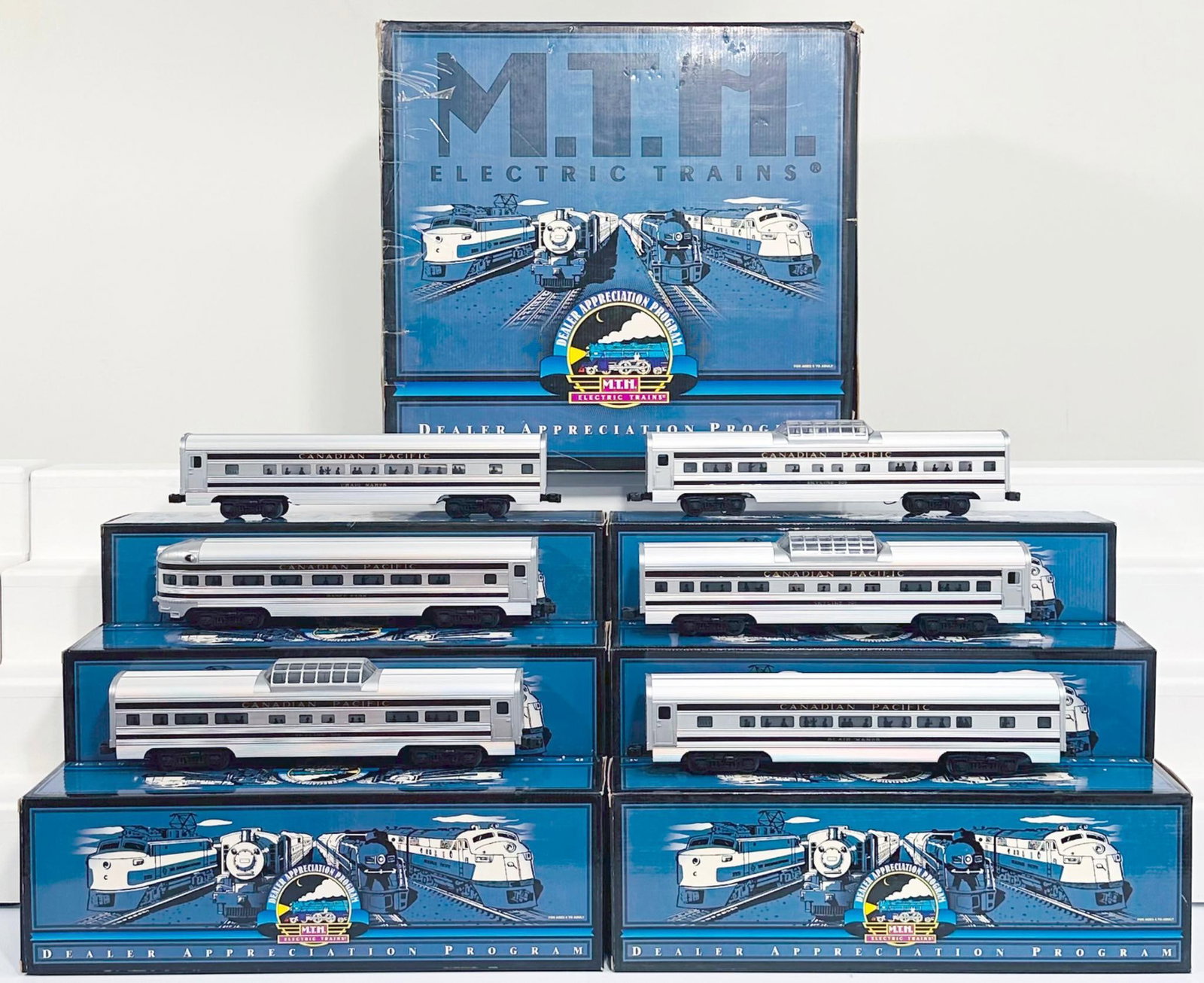 MTH Dealer Appreciation Program Modern O Gauge 2000 DAP Program Six Canadian Pacific Passenger Cars: MTH Dealer Appreciation Program Modern O Gauge 2000 DAP Program Six (6) Canadian Pacific Passenger Cars Boxed, in C8 or better and with its original set box and interior boxes.