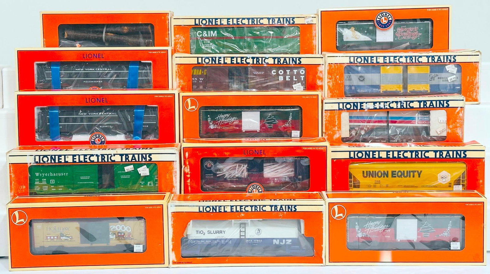 Lionel Modern O Gauge Fifteen (15) Assorted Freight Cars and Passenger Cars Boxed (1 of 7)