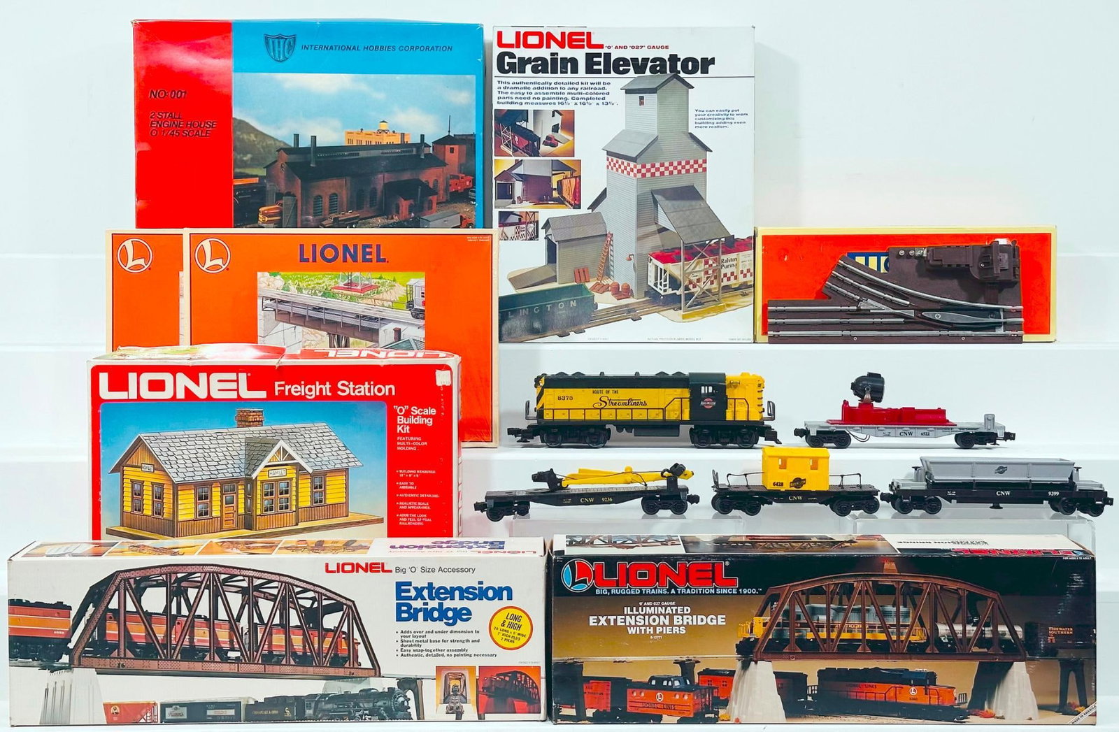 Lionel Modern O Gauge Assorted Accessories Boxed (1 of 12)