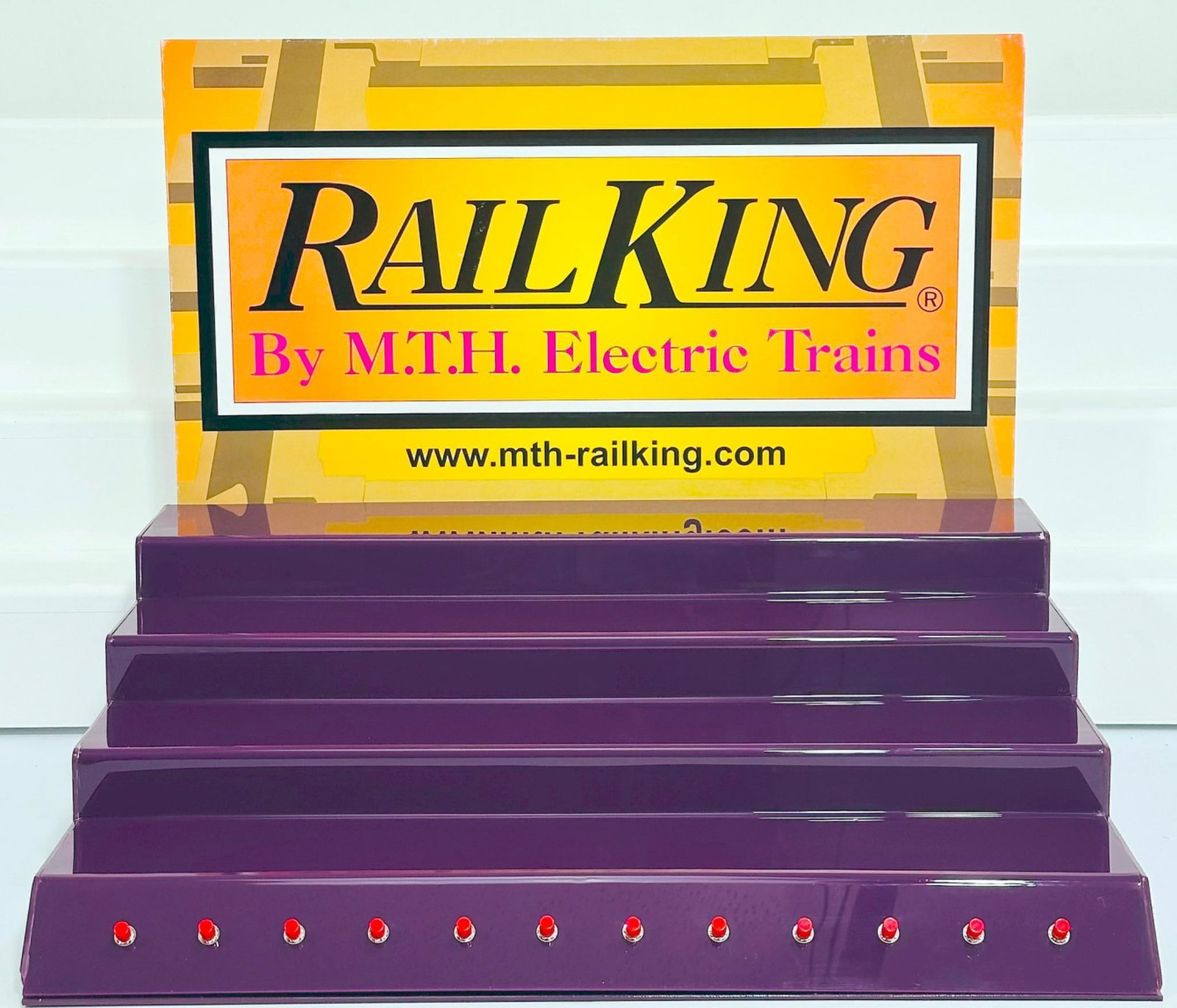 MTH Modern O Gauge Marketing Display Stand Boxed (1 of 8)
