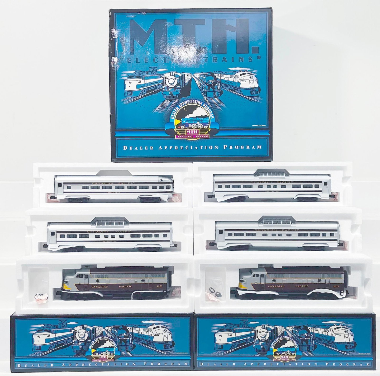 MTH Dealer Appreciation Program Modern O Gauge 1999 DAP Program Canadian Pacific Passenger Set Boxed: MTH Dealer Appreciation Program Modern O Gauge 1999 DAP Program Canadian Pacific Passenger Set Boxed, each in C9 and each with its original box and also including an original set box.