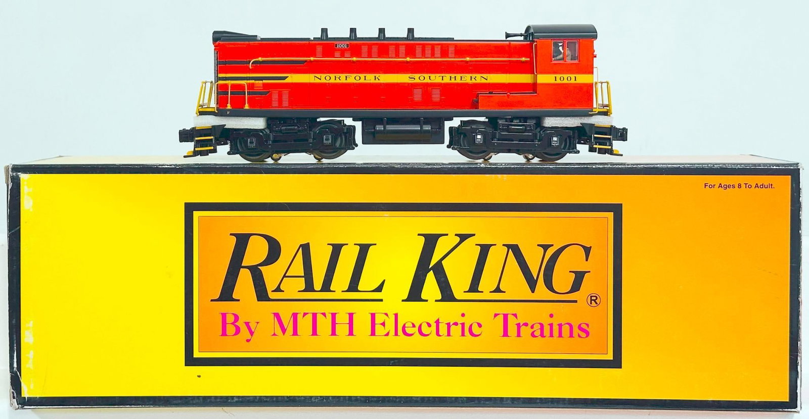 MTH Rail King Modern O Gauge Norfolk Southern UO 1000 Diesel Switcher with PS 2.0 Boxed: MTH Rail King Modern O Gauge Norfolk Southern UO 1000 Diesel Switcher with PS 2.0 Boxed, in C8 to C9 and with its original box.