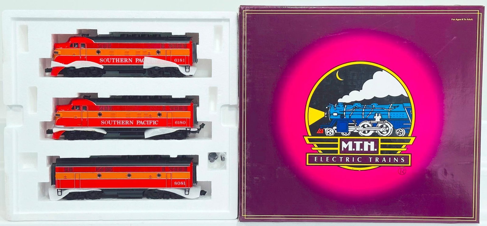 MTH Modern O Gauge Southern Pacific Daylight F - 3 A - B - A Diesel Set with PS 1.0 Boxed (1 of 4)