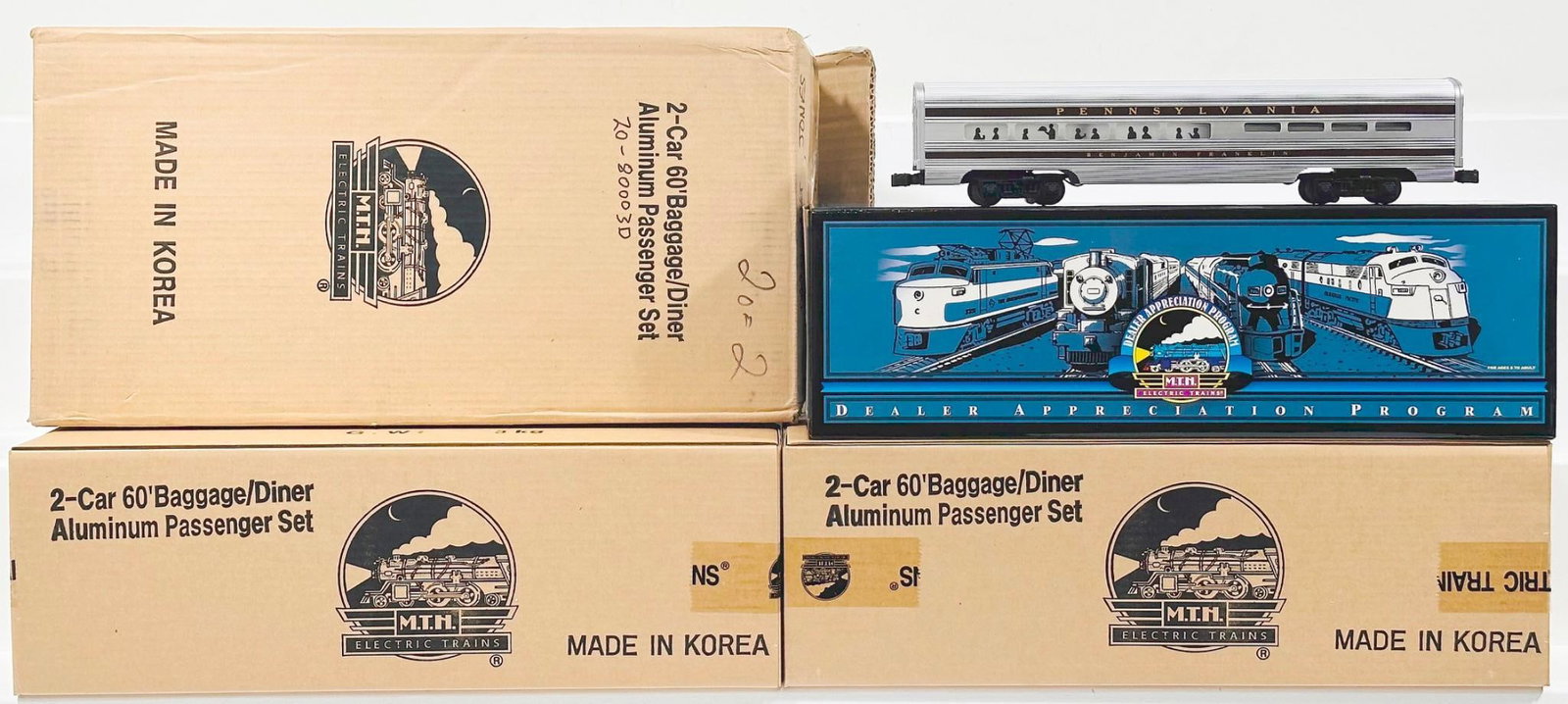 MTH Modern O Gauge Dealer Appreciation Program Pennsylvania 2 Car Baggage/Diner Passenger Set Boxed: MTH Modern O Gauge Dealer Appreciation Program Pennsylvania 2 Car Baggage/Diner Passenger Set Boxed, each in C9 and each with its original box.