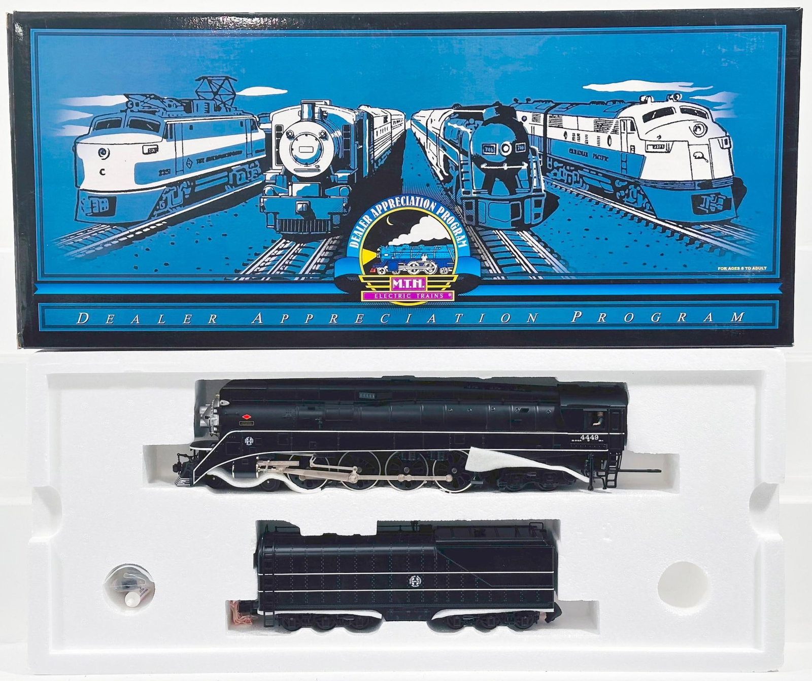 MTH Dealer Depreciation Program Modern O Gauge BNSF 4-8-4 Gs-4 Locomotive and Tender with PS 2.0 Box (1 of 4)