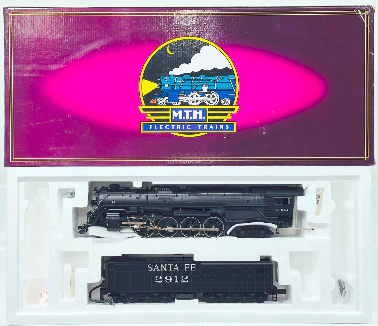 MTH Modern O Gauge Santa Fe 4 - 8 - 4 Northern Locomotive and Tender with PS 1.0 Boxed (1 of 4)