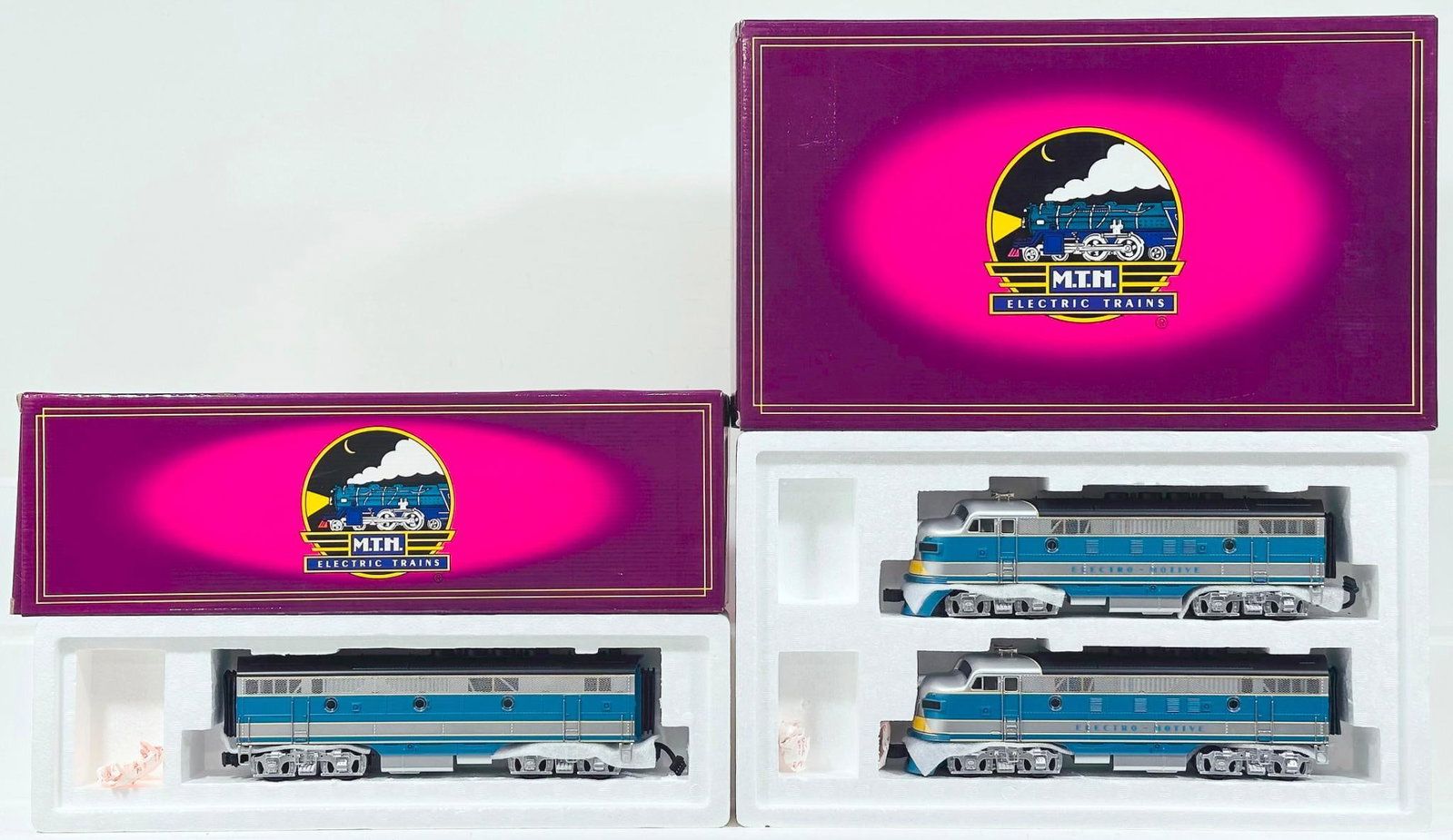 MTH Modern O Gauge Electro Motive EMD F-3 A-A Diesel Set with PS 1.0 Boxed and Electro Motive EMD (1 of 4)