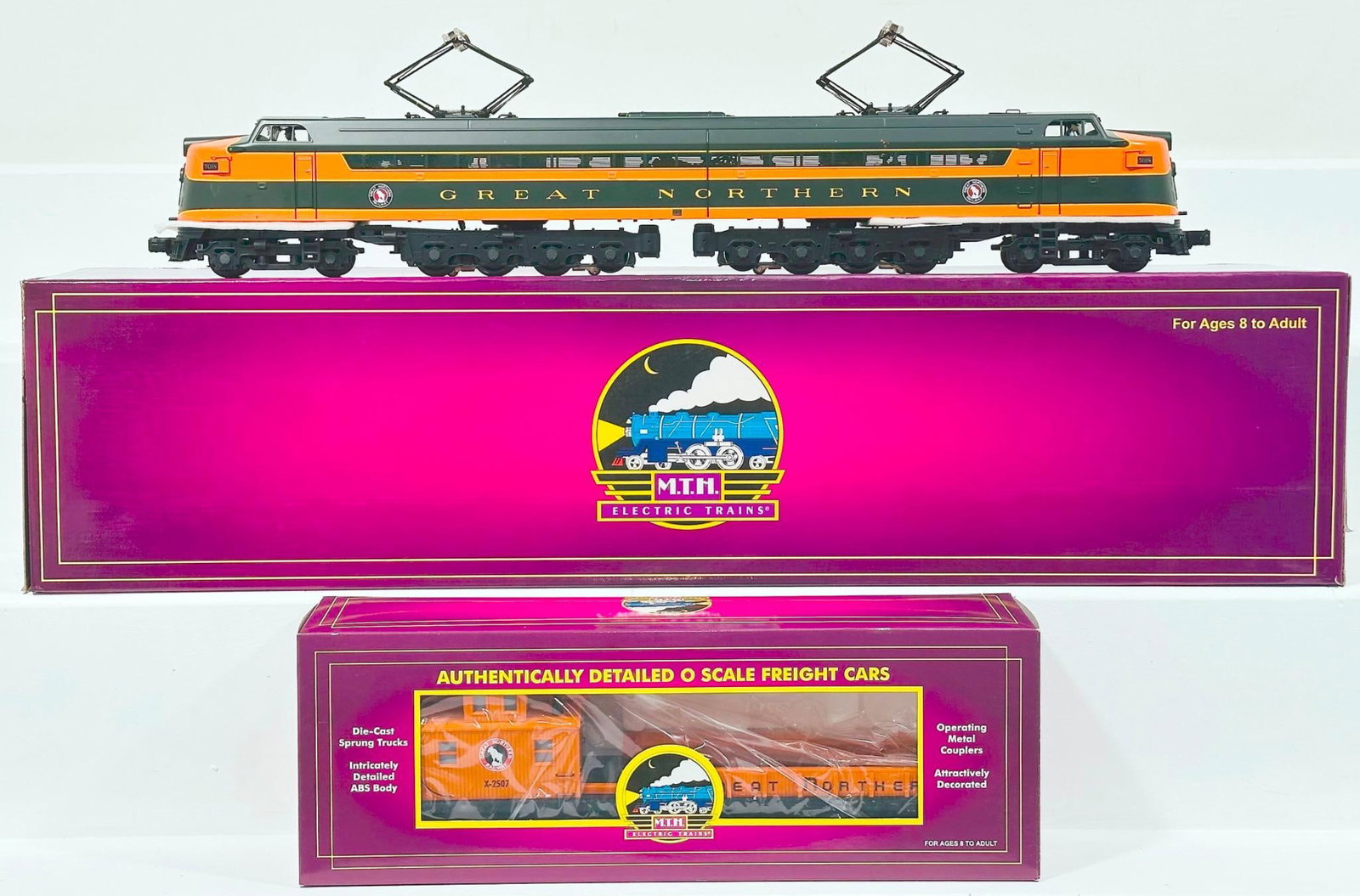 MTH Modern O Gauge Great Northern Cascade W-1 Electric Engine with PS 2.0 Boxed and Crane Tender (1 of 9)