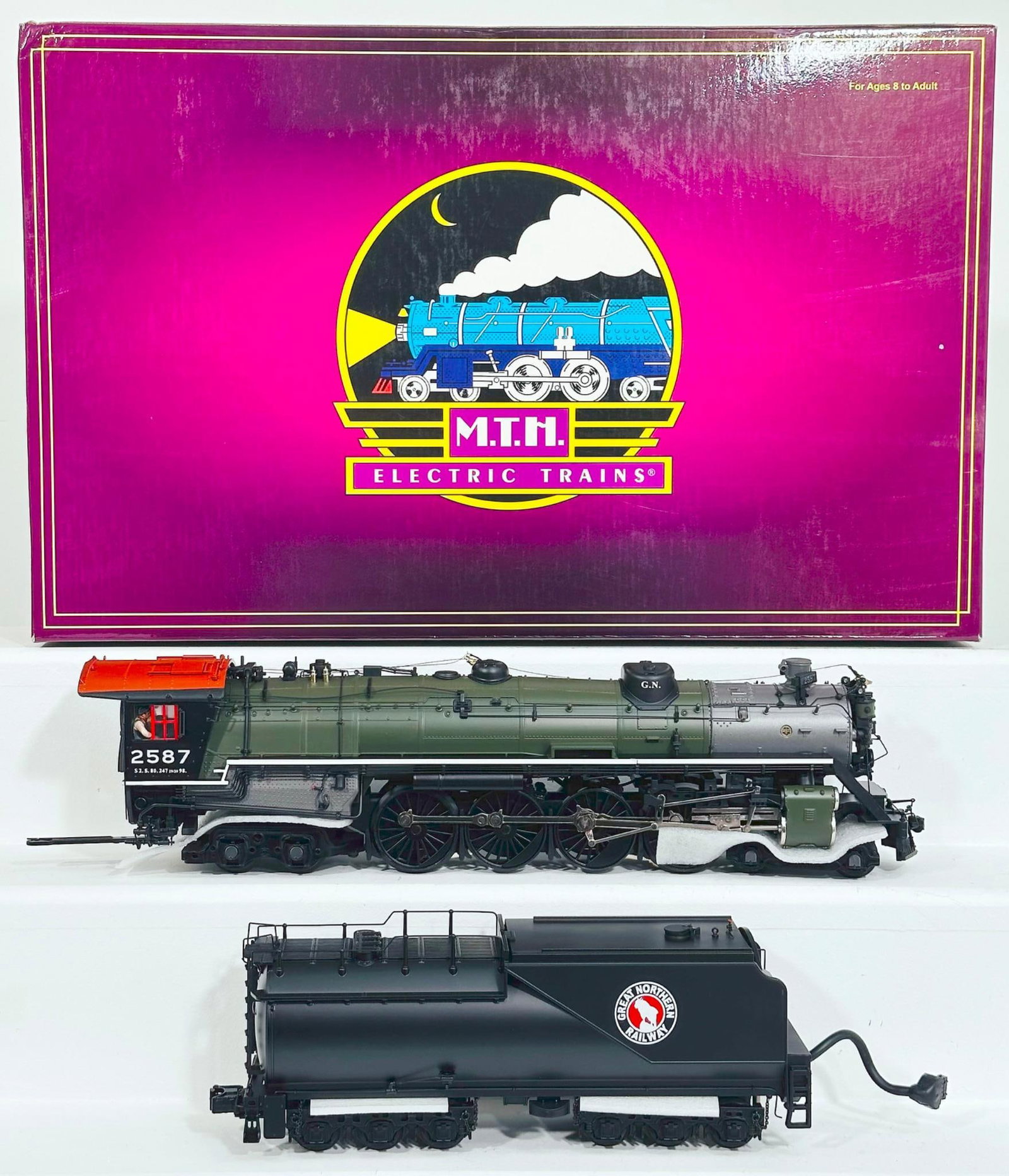 MTH Modern O Gauge Great Northern S-2 4 - 8 - 4 Locomotive and Tender with PS 2.0 Boxed: MTH Modern O Gauge Great Northern S-2 4 - 8 - 4 Locomotive and Tender with PS 2.0 Boxed, in C9 and with its original box.
