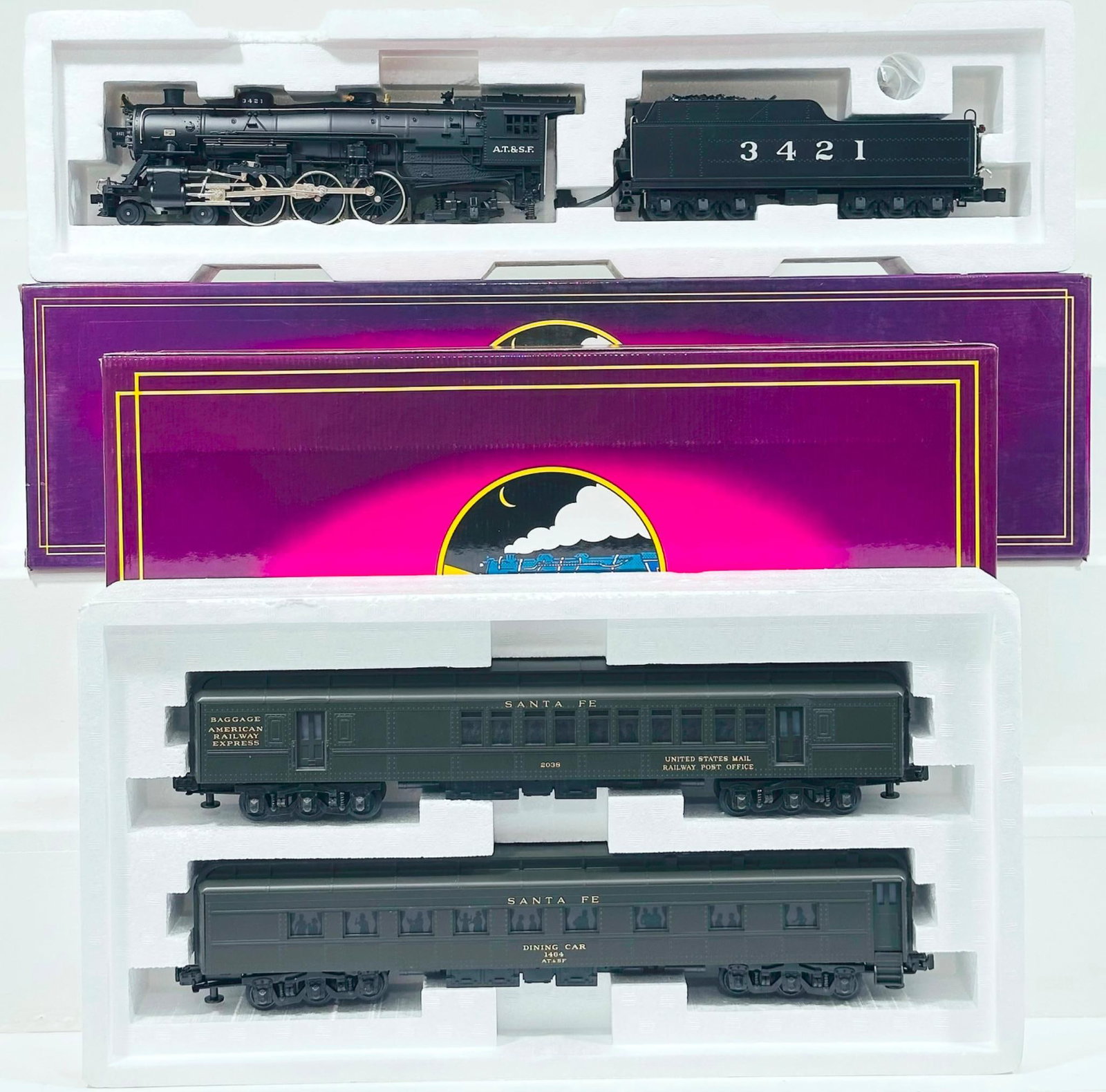 MTH Modern O Gauge Santa Fe USRA 4-6-2 Diecast Pacific Locomotive and Tender with PS 1.0 Boxed (1 of 5)
