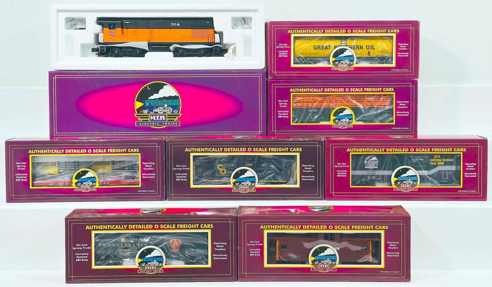 MTH Modern O Gauge Milwaukee Road Fairbanks Morse H10-44 Diesel Switcher with PS 1.0 Boxed/7 Cars (1 of 5)