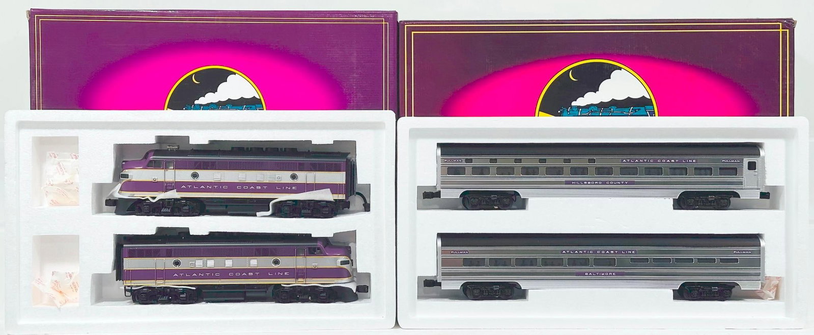 MTH Modern O Gauge Atlantic Coast Line EMD F-3 A-A Diesel Set with PS 1.0 Boxed/Aluminum Sleeper (1 of 5)