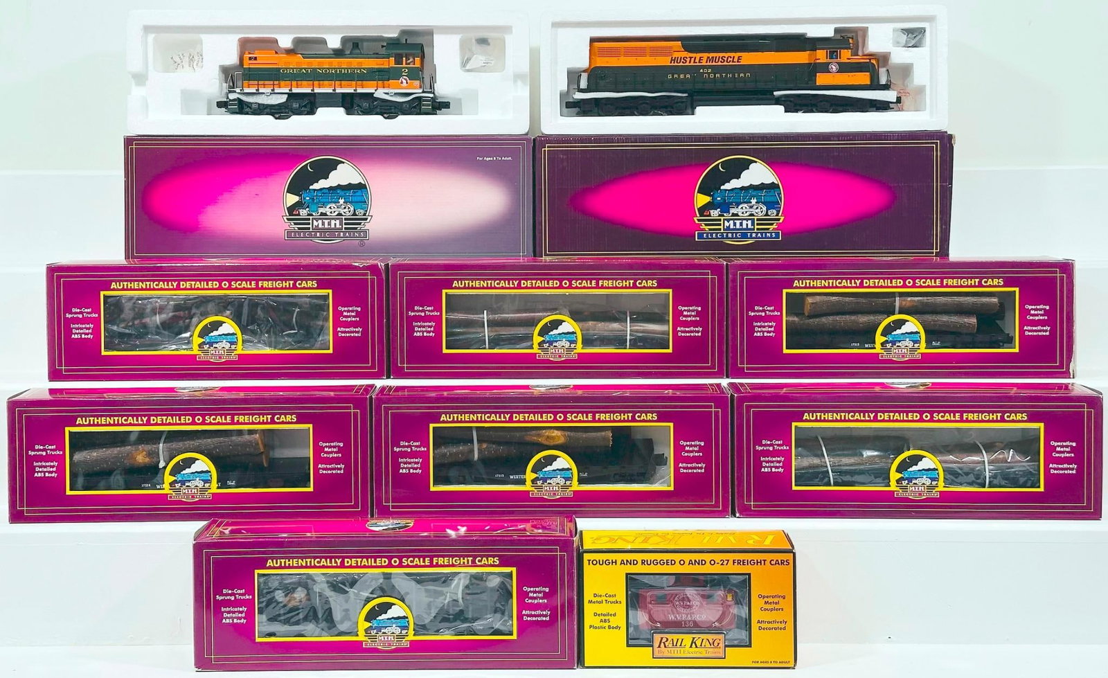 MTH Modern O Gauge Great Northern Alco S-2 Diesel Switcher with PS 2.0 Boxed and Great Northern EMD (1 of 6)