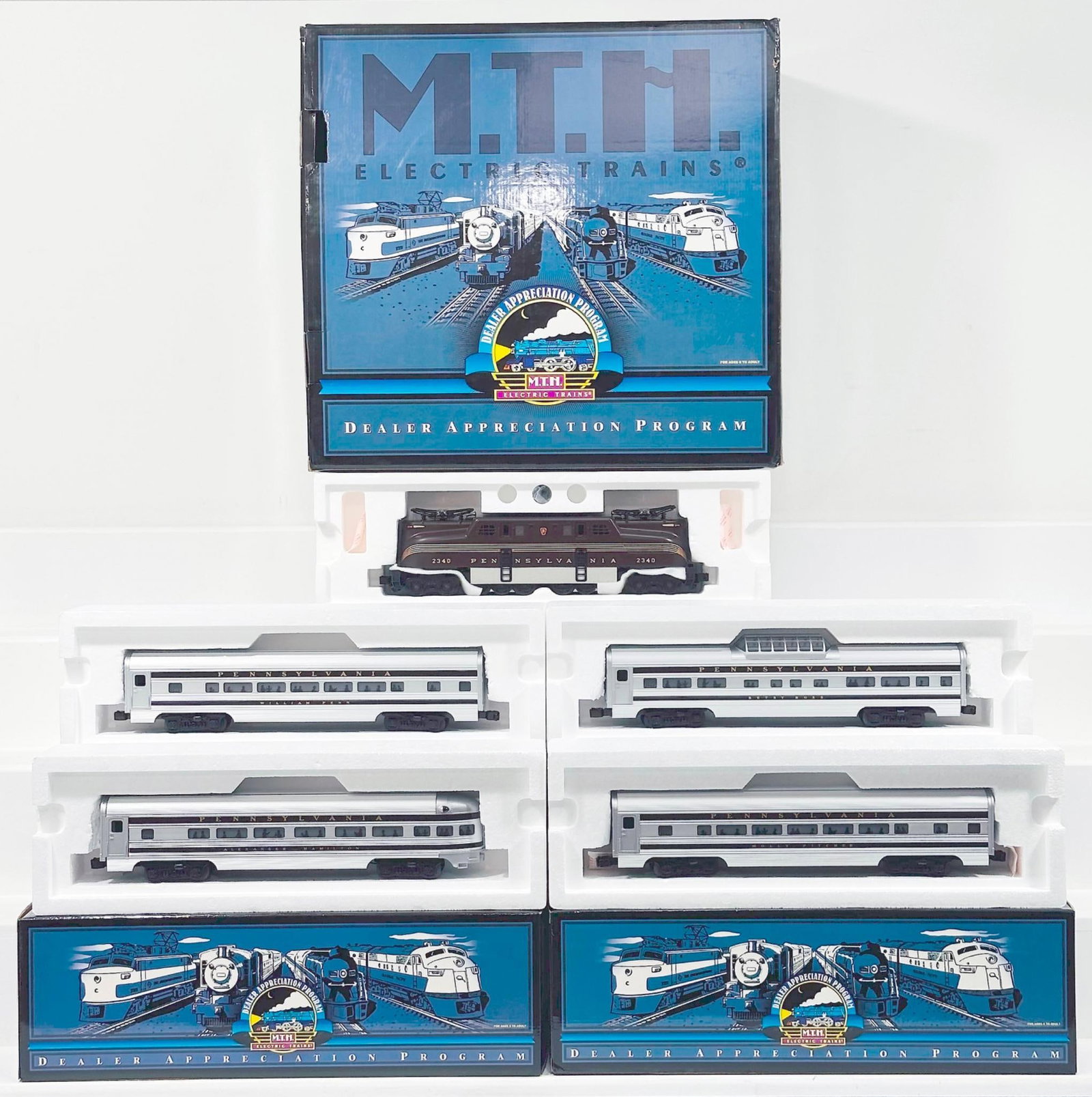 MTH Dealer Appreciation Program Modern O Gauge 2000 Program Pennsylvania GG-I Set Boxed: MTH Dealer Appreciation Program Modern O Gauge 2000 Program Pennsylvania GG-I Set Boxed, in C9 and with its original set box and interior boxes. The GG-I Electric Locomotive has PS 2.0.