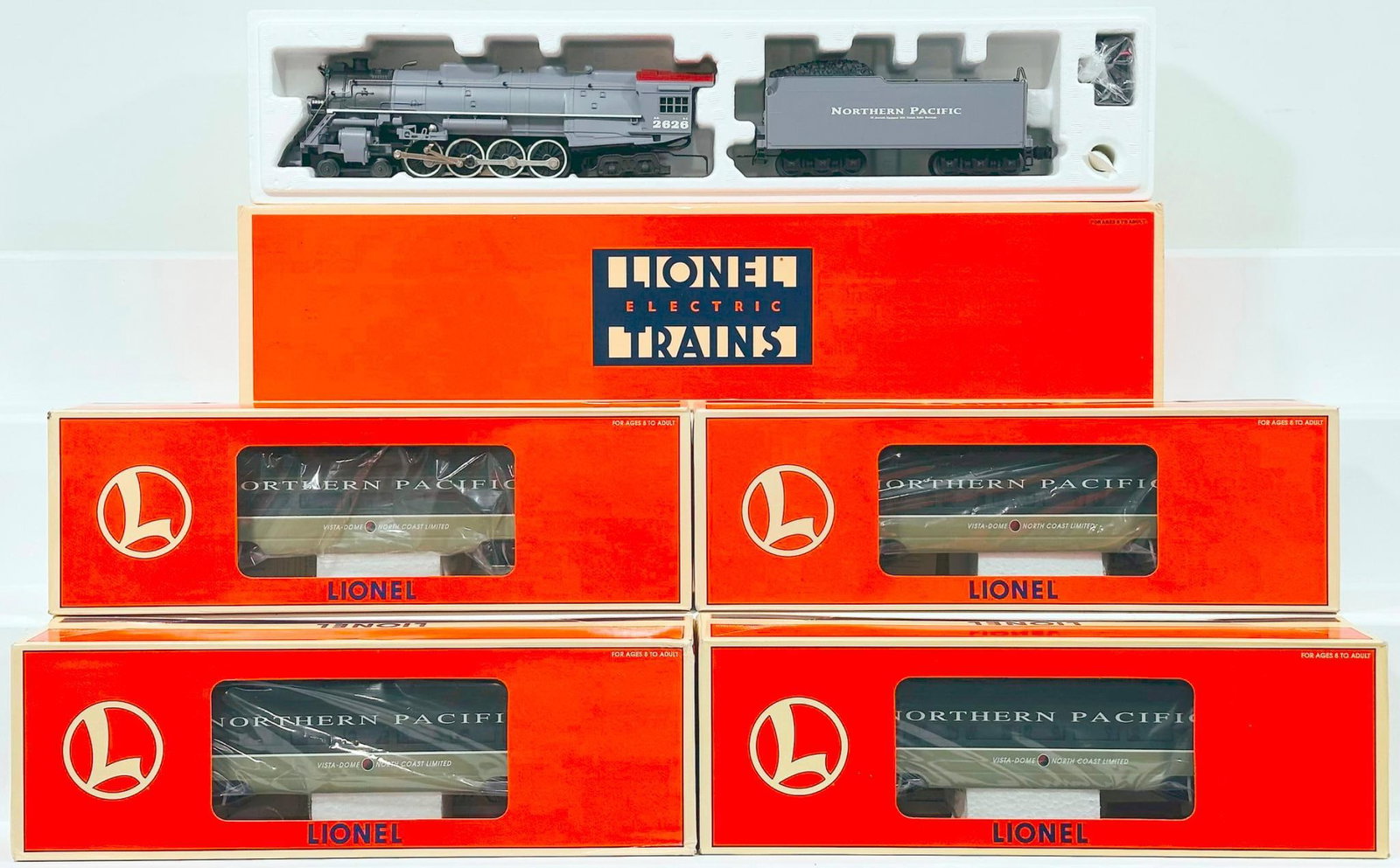 Lionel Modern O Gauge Northern Pacific 4-8-4 Northern Locomotive & Tender/4 Assorted Passenger Cars (1 of 5)