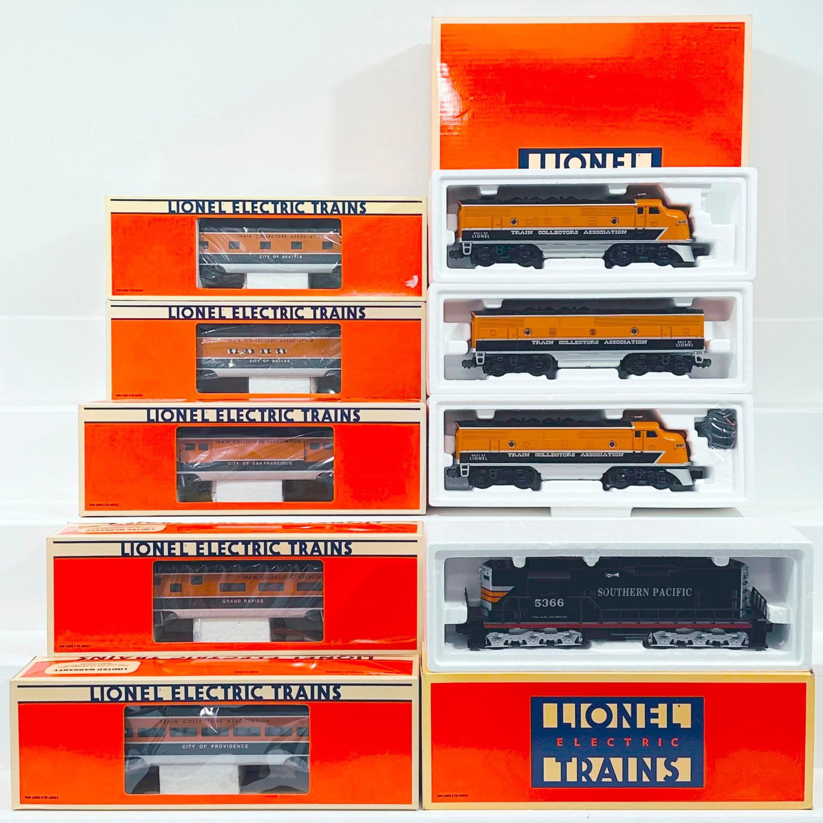 Lionel Modern O Gauge TCA A-B-A Diesel Units/5 Assorted TCA Passenger Cars/TTOS Switcher (1 of 7)