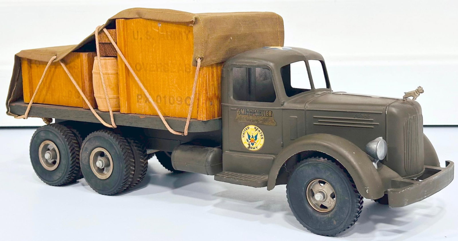 Smith - Miller Postwar U.S. Army Supply Truck with original canvas (1 of 6)