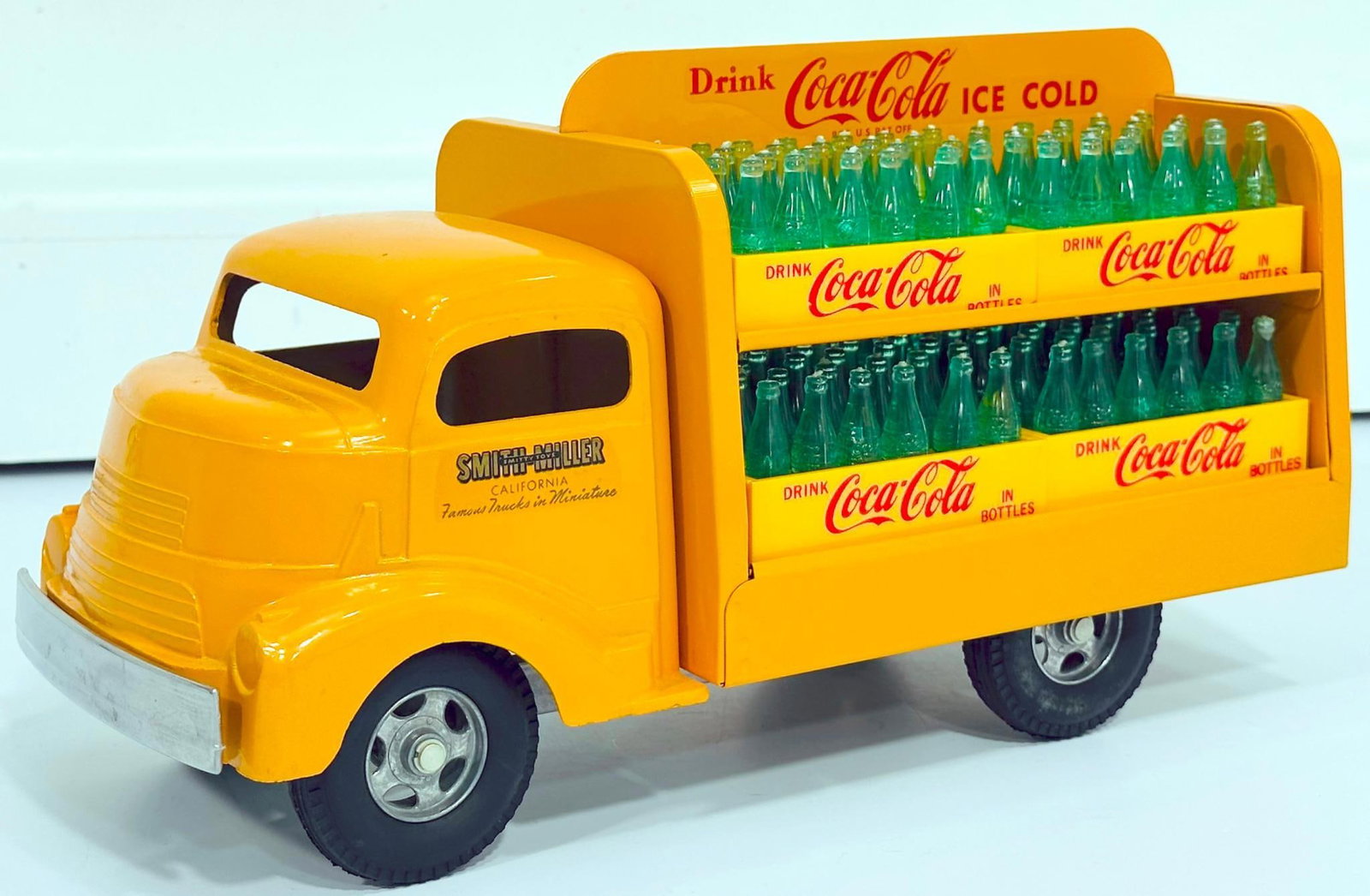 Smith - Postwar Yellow Coca-Cola Delivery Truck with Coca-Cola Bottles (1 of 6)
