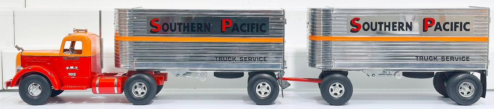 Fred Thompson Modern Southern Pacific Truck and Trailer (1 of 6)