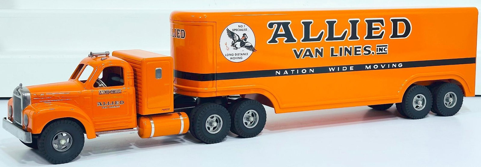 Fred Thompson Modern Allied Van Lines Truck and Trailer (1 of 6)