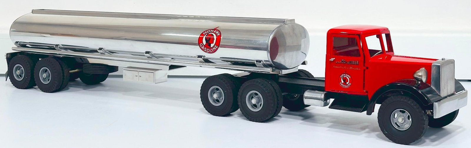 Fred Thompson Modern Mohawk Gasoline Truck and Trailer (1 of 6)
