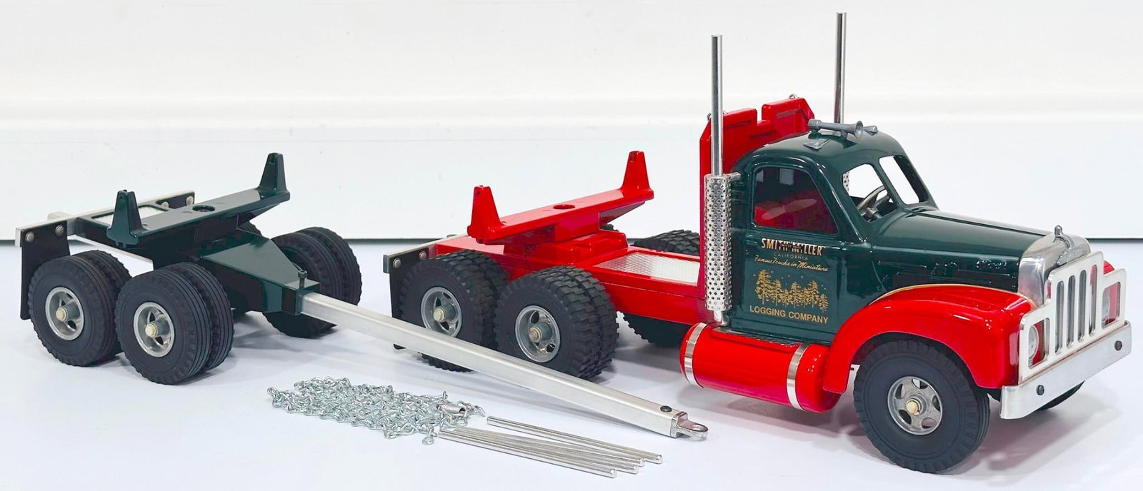 Fred Thompson Modern Logging Company Truck and Trailer (1 of 6)