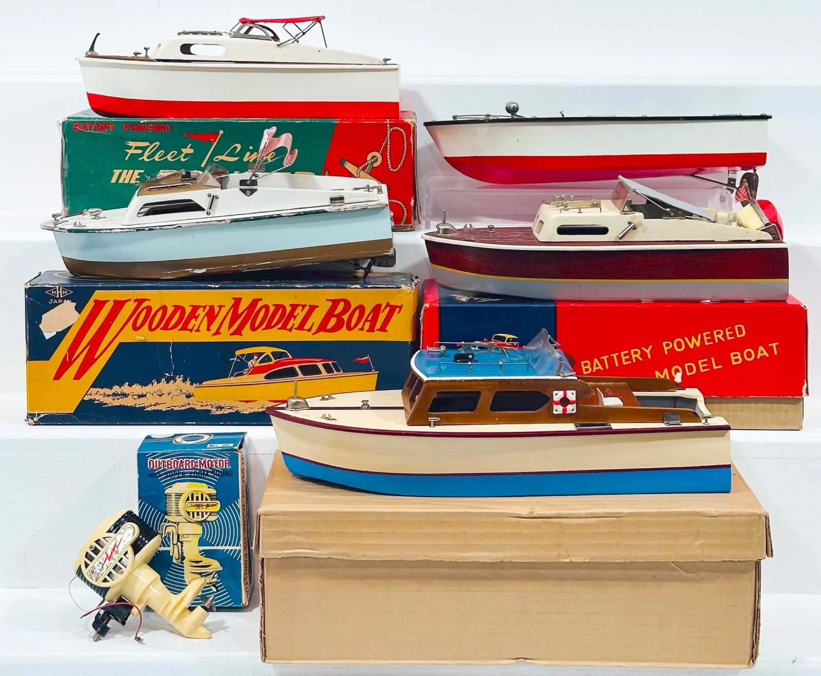 Fleet Line and Assorted Manufacturers Five (5) Assorted Boats Boxed (1 of 9)