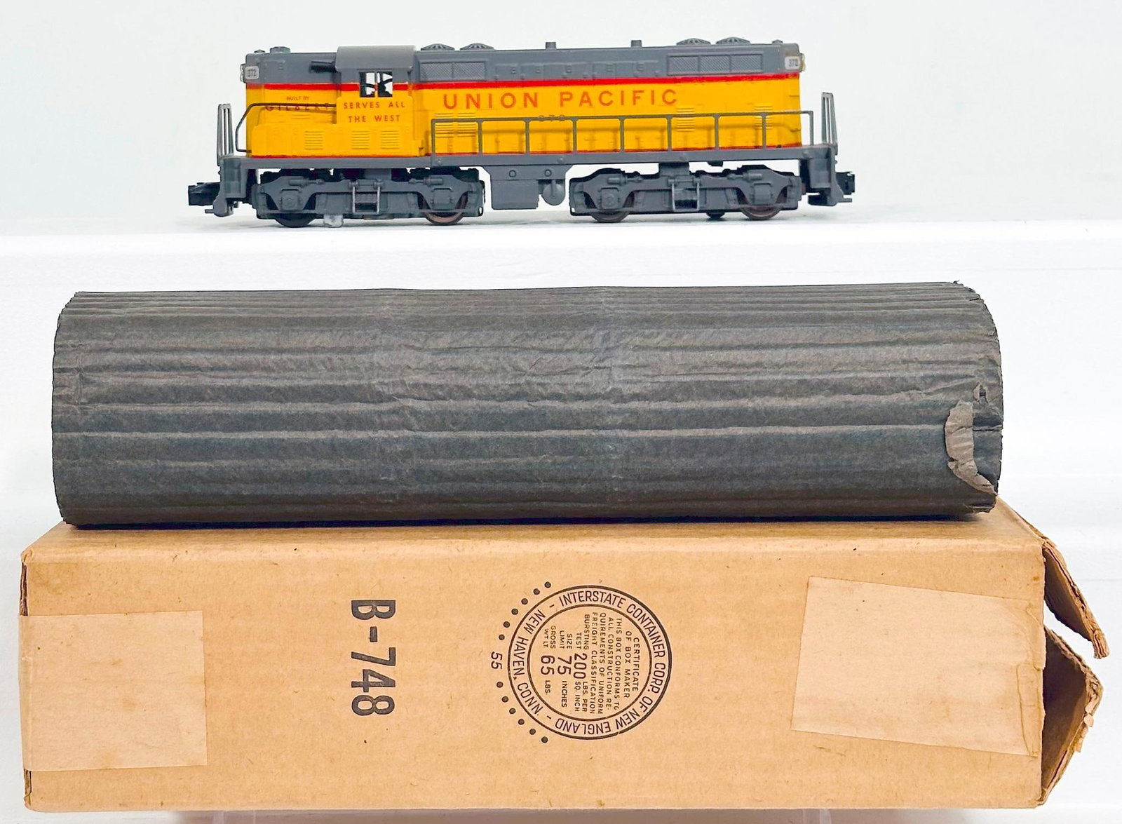 American Flyer Postwar S Gauge 372 Union Pacific Switcher with Wrap/Boxed (1 of 7)