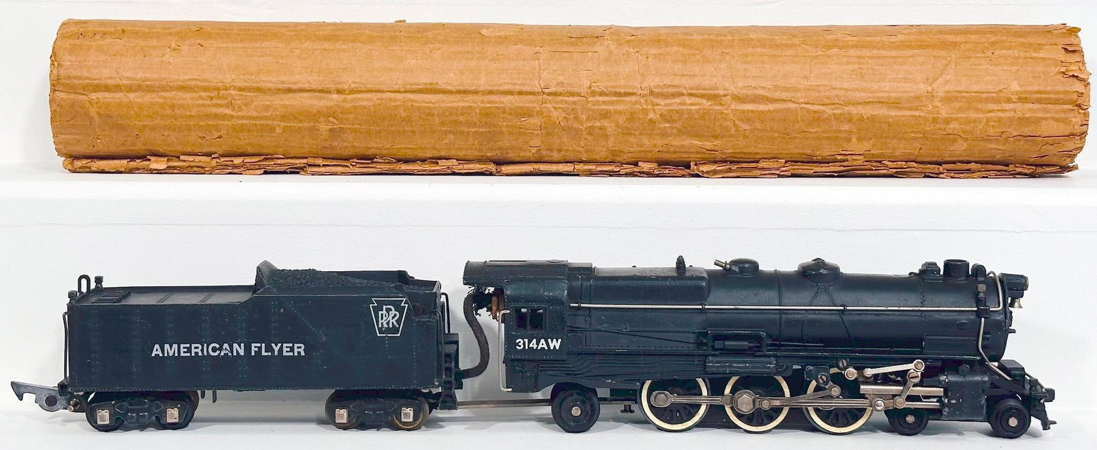 American Postwar S Gauge 314AW PRR Locomotive and Tender (1 of 6)